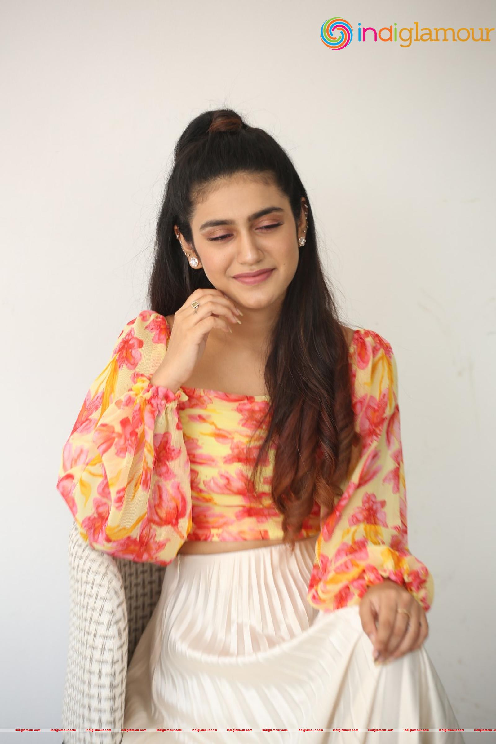 Priya Prakash Varrier Actress hd photo