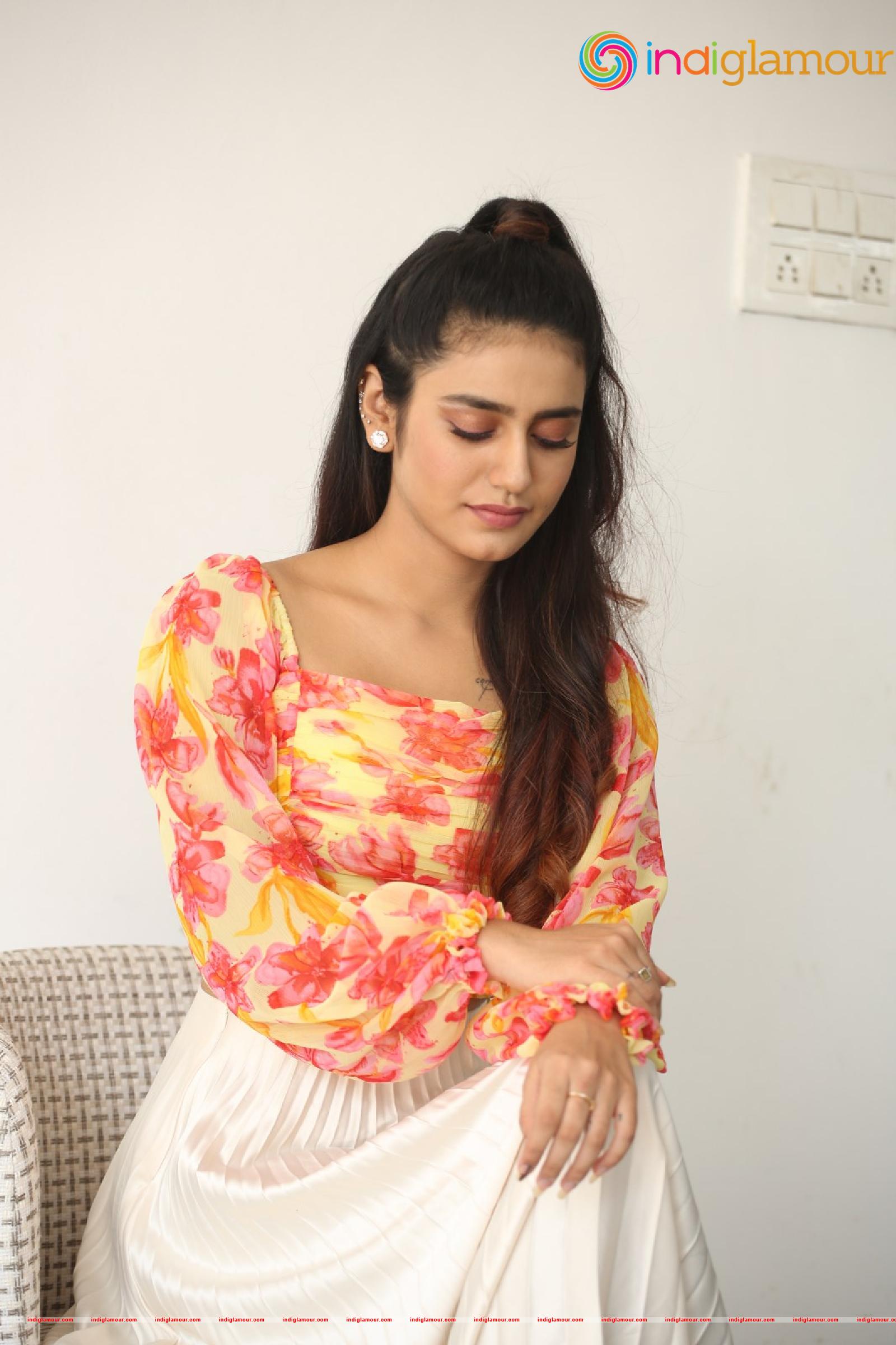 Priya Prakash Varrier Actress hd photo