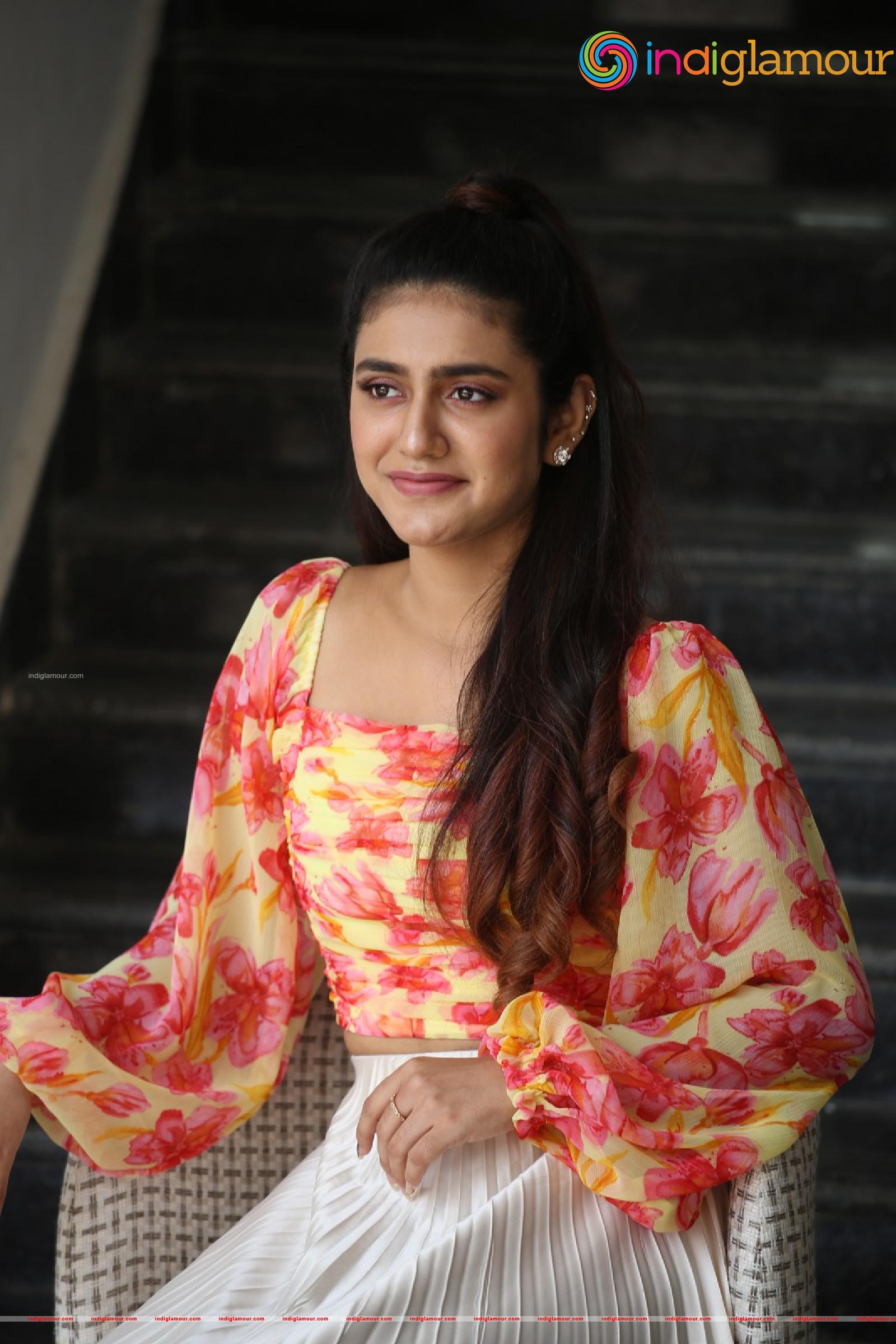Priya Prakash Varrier Actress hd photo