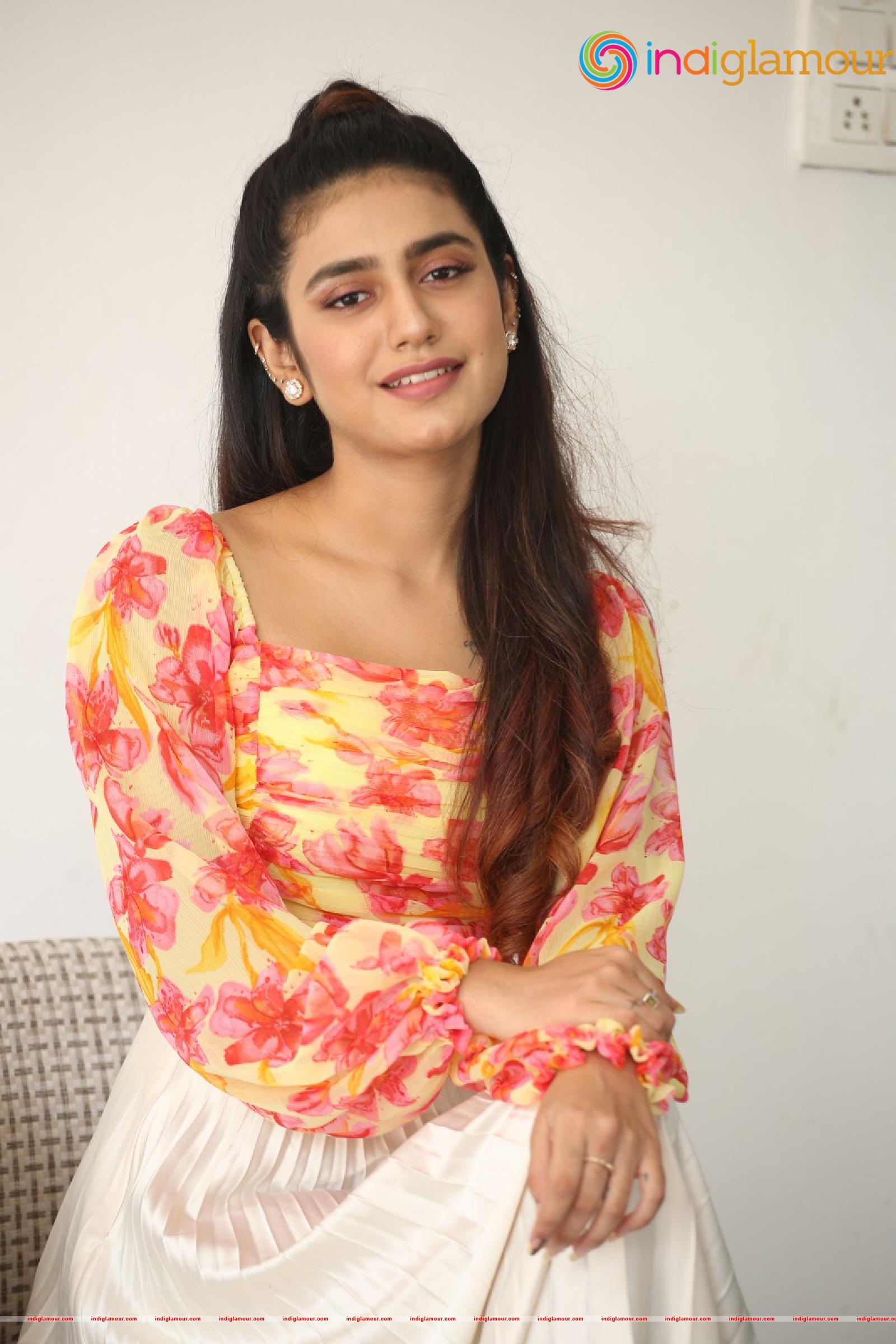 Priya Prakash Varrier Actress hd photo