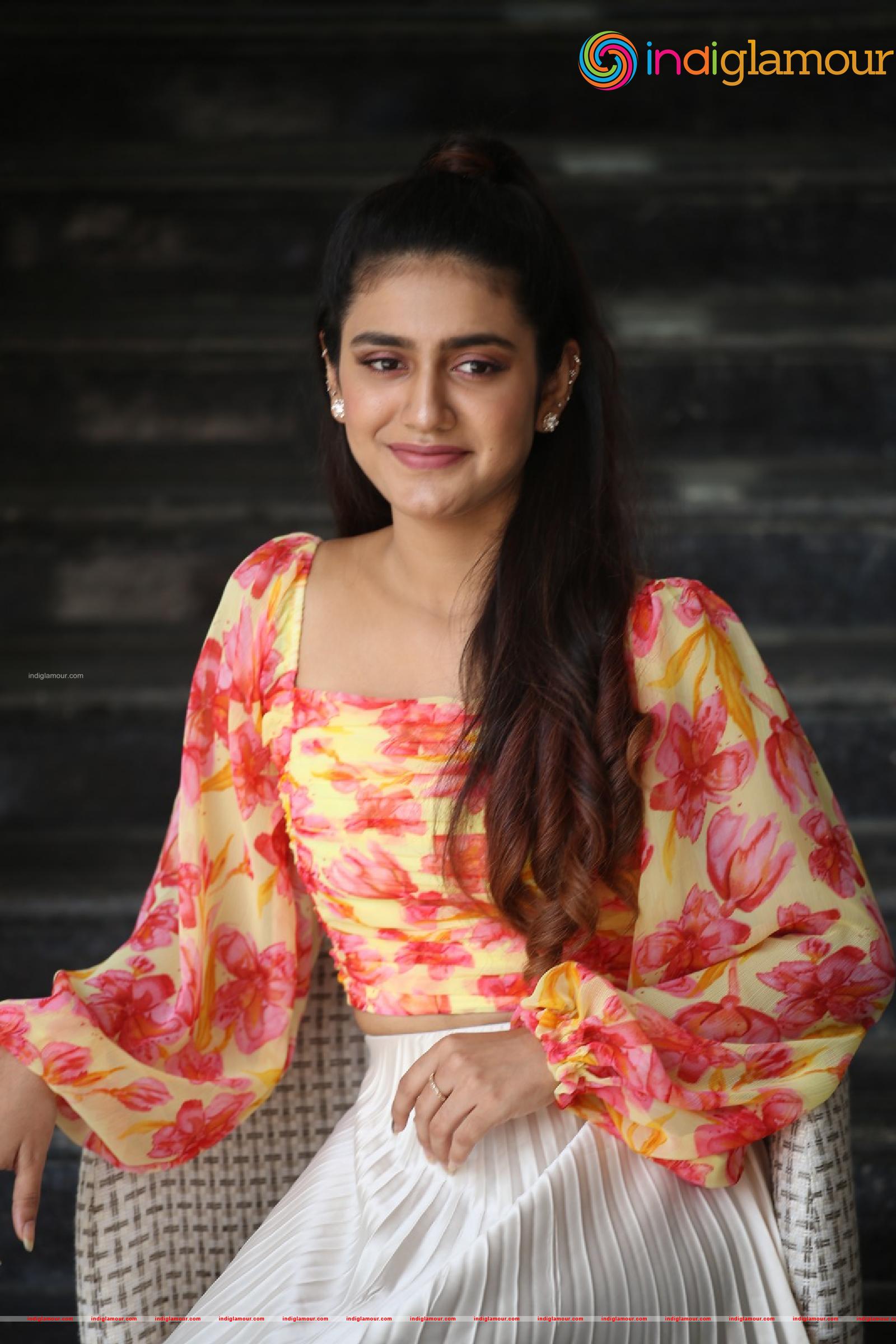 Priya Prakash Varrier Actress hd photo