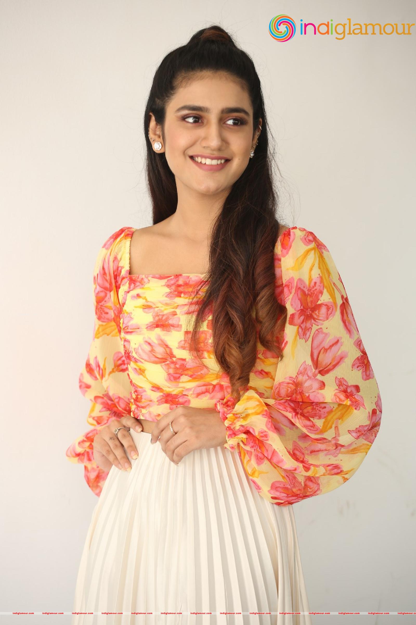 Priya Prakash Varrier Actress hd photo