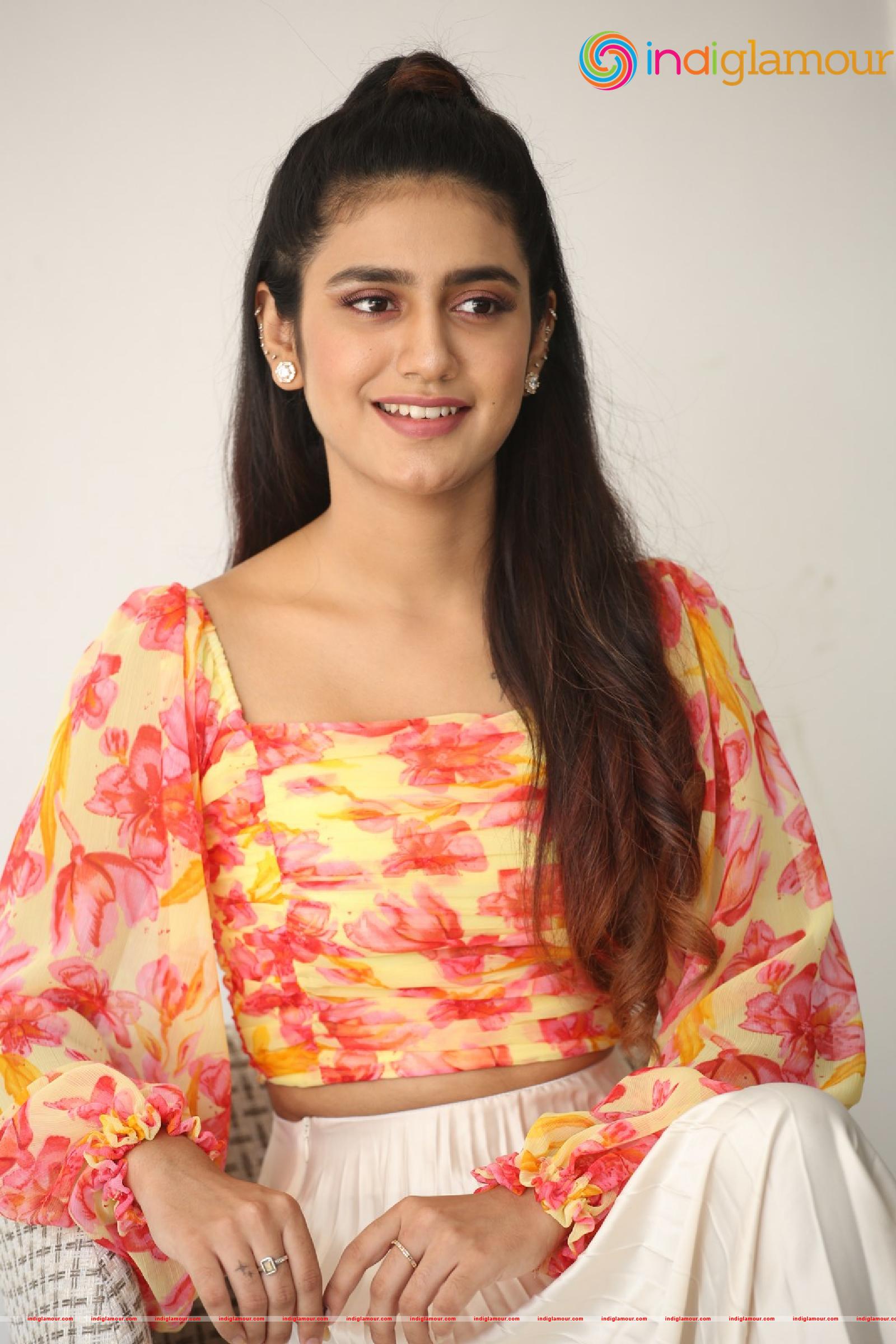 Priya Prakash Varrier Actress hd photo