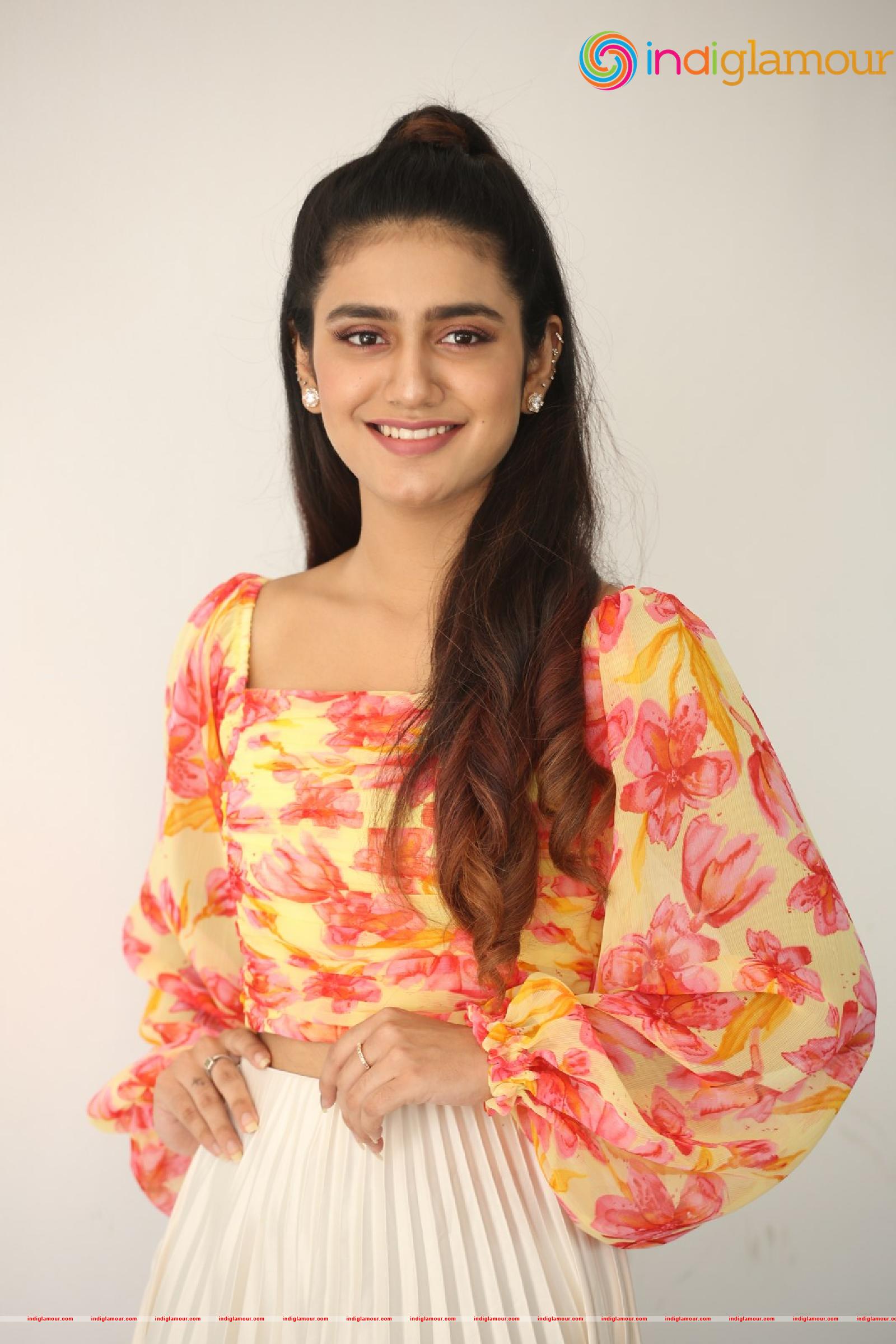 Priya Prakash Varrier Actress hd photo