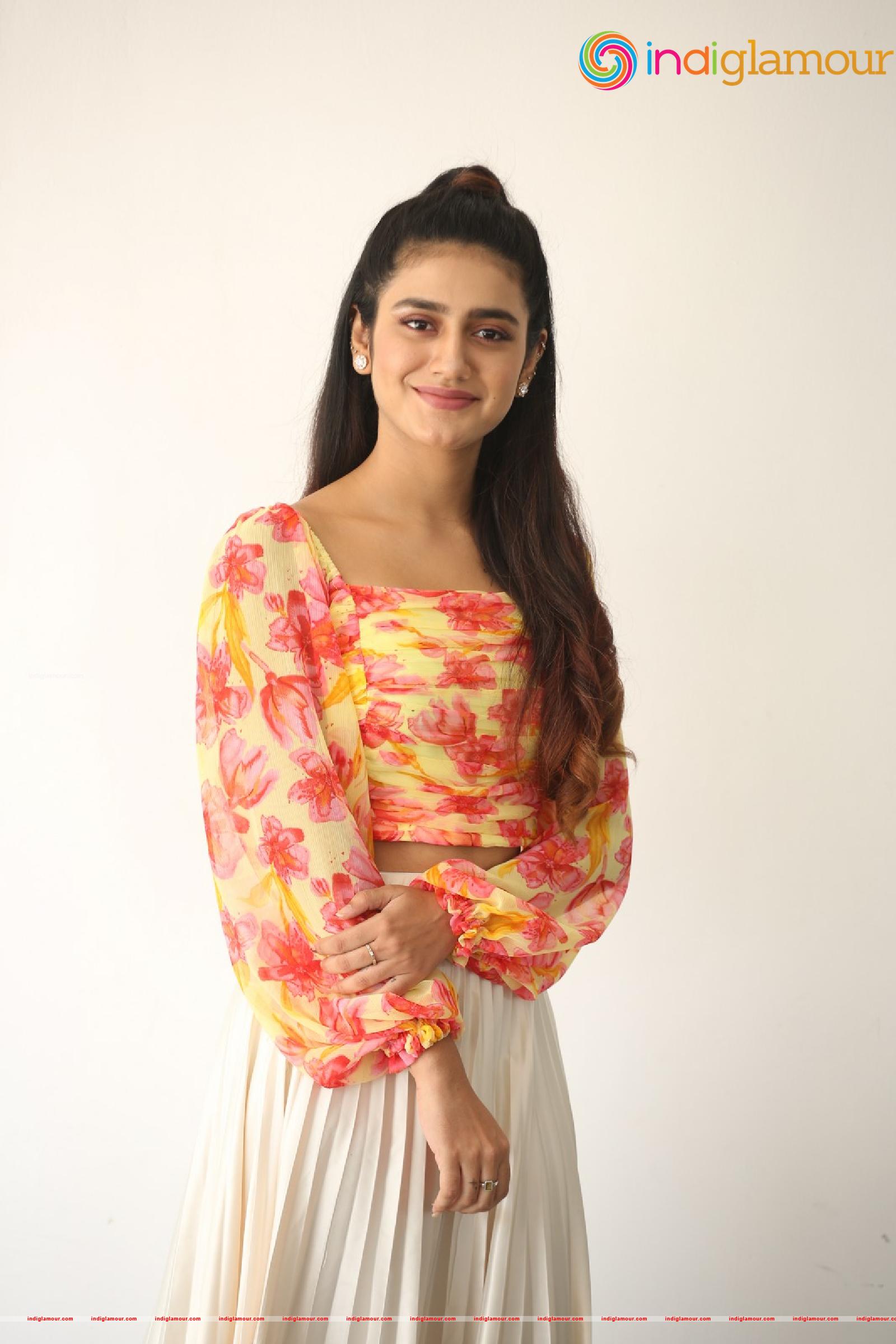 Priya Prakash Varrier Actress hd photo