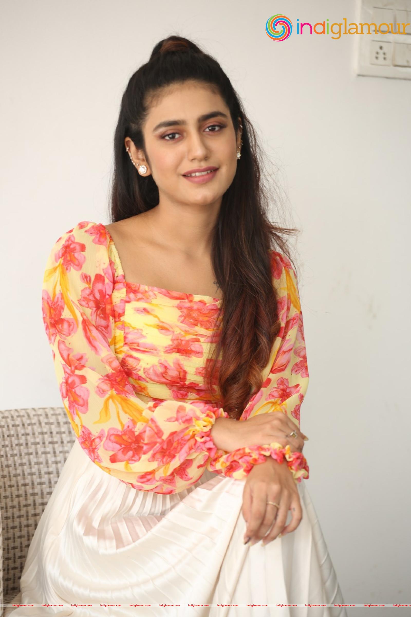 Priya Prakash Varrier Actress hd photo
