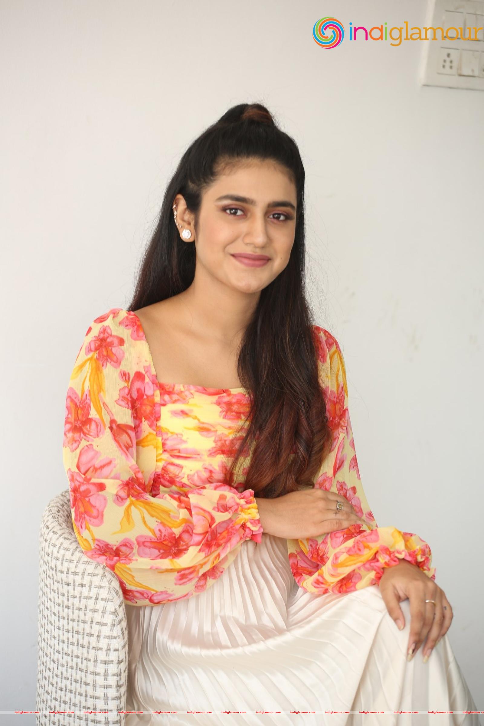 Priya Prakash Varrier Actress hd photo