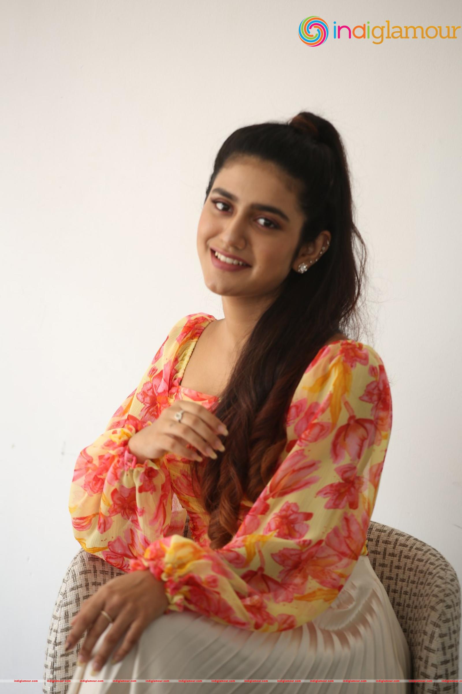 Priya Prakash Varrier Actress hd photo