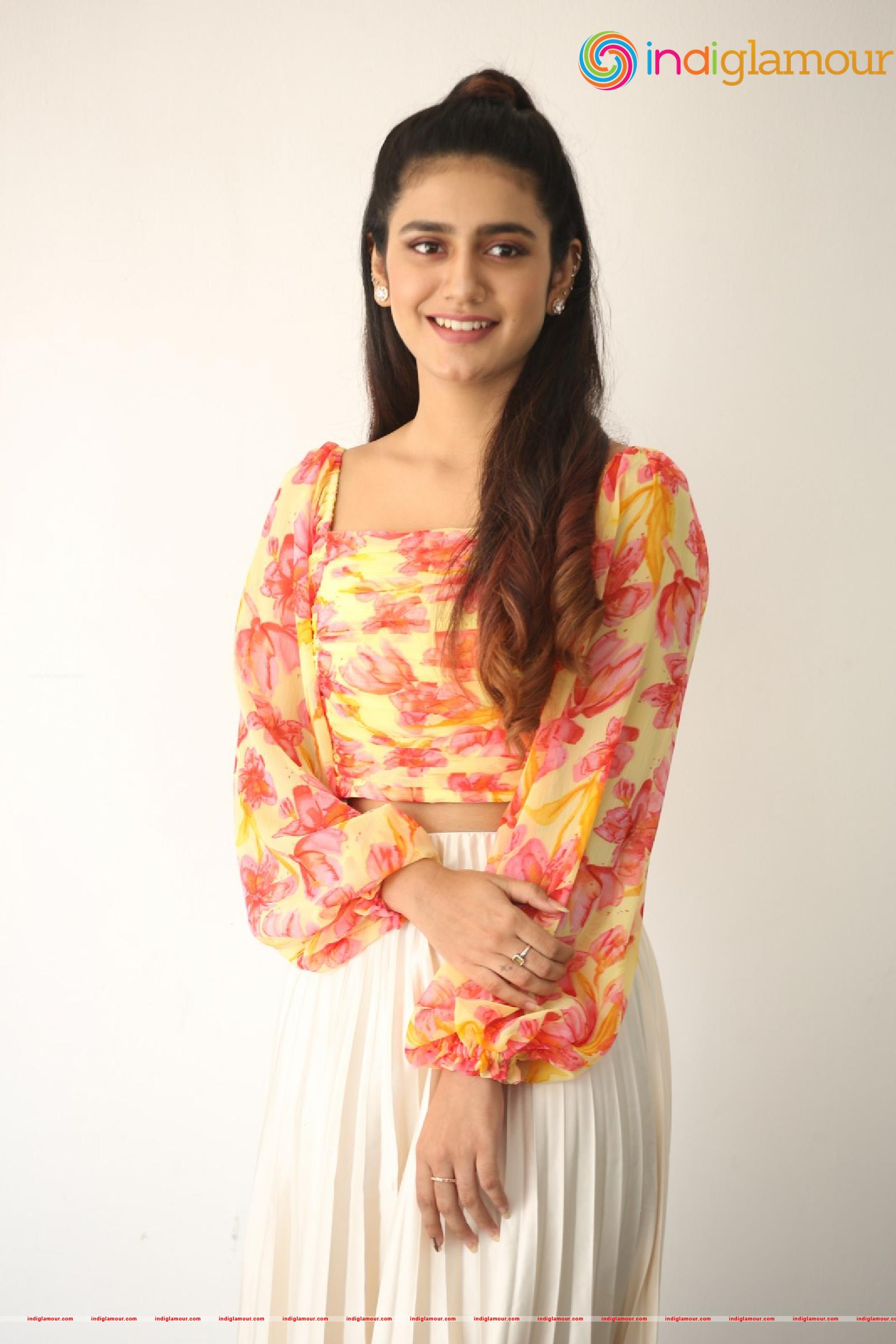 Priya Prakash Varrier Actress hd photo