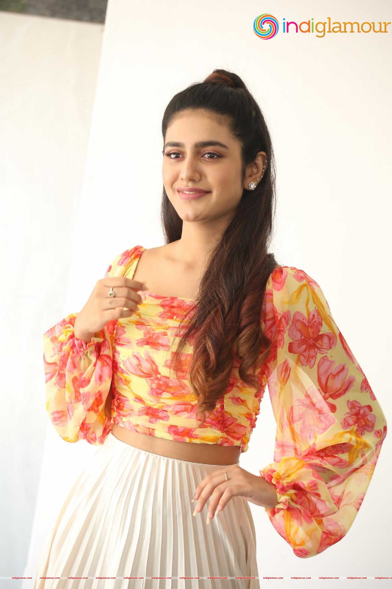 Priya Prakash Varrier Actress hd photo