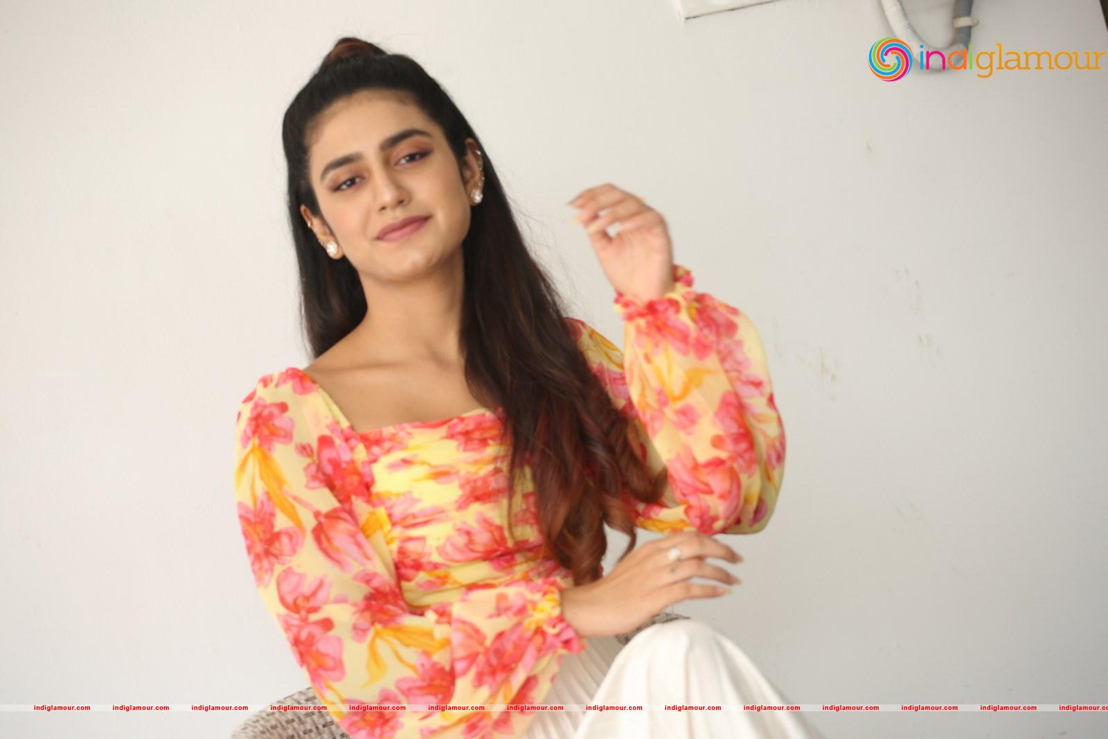 Priya Prakash Varrier Actress hd photo
