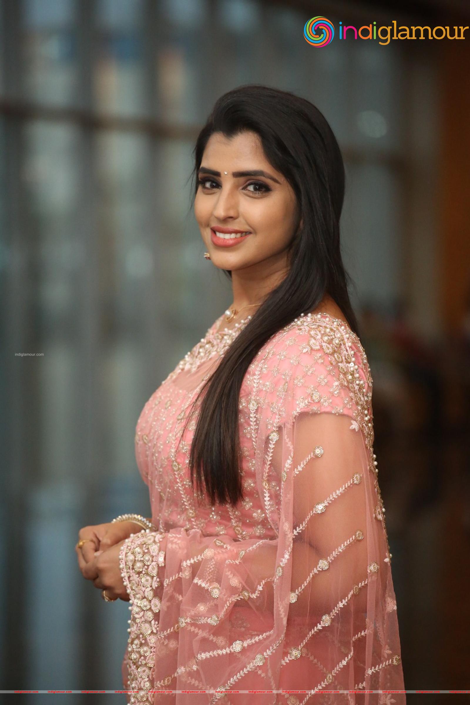 Syamala Actress hd photo