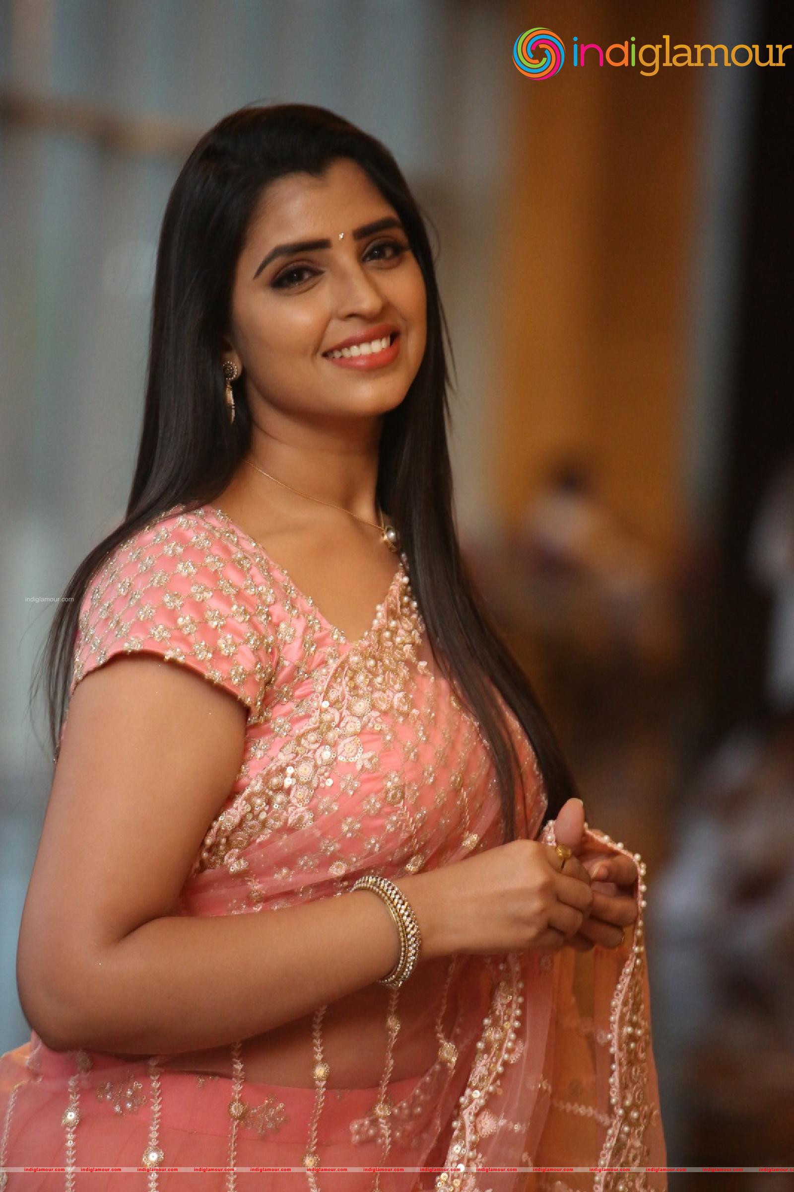 Syamala Actress hd photo