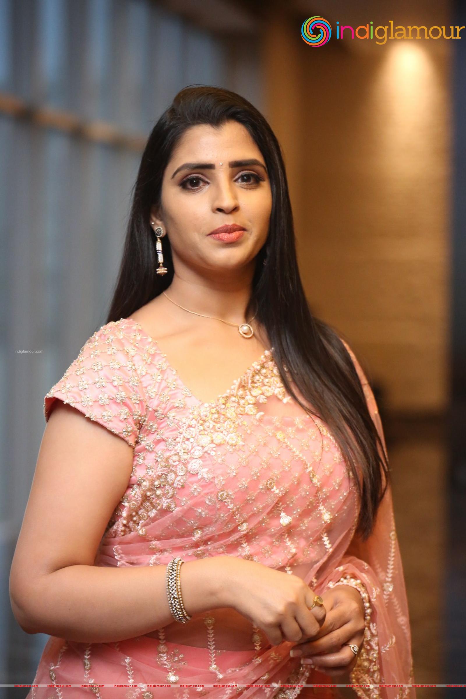 Syamala Actress hd photo