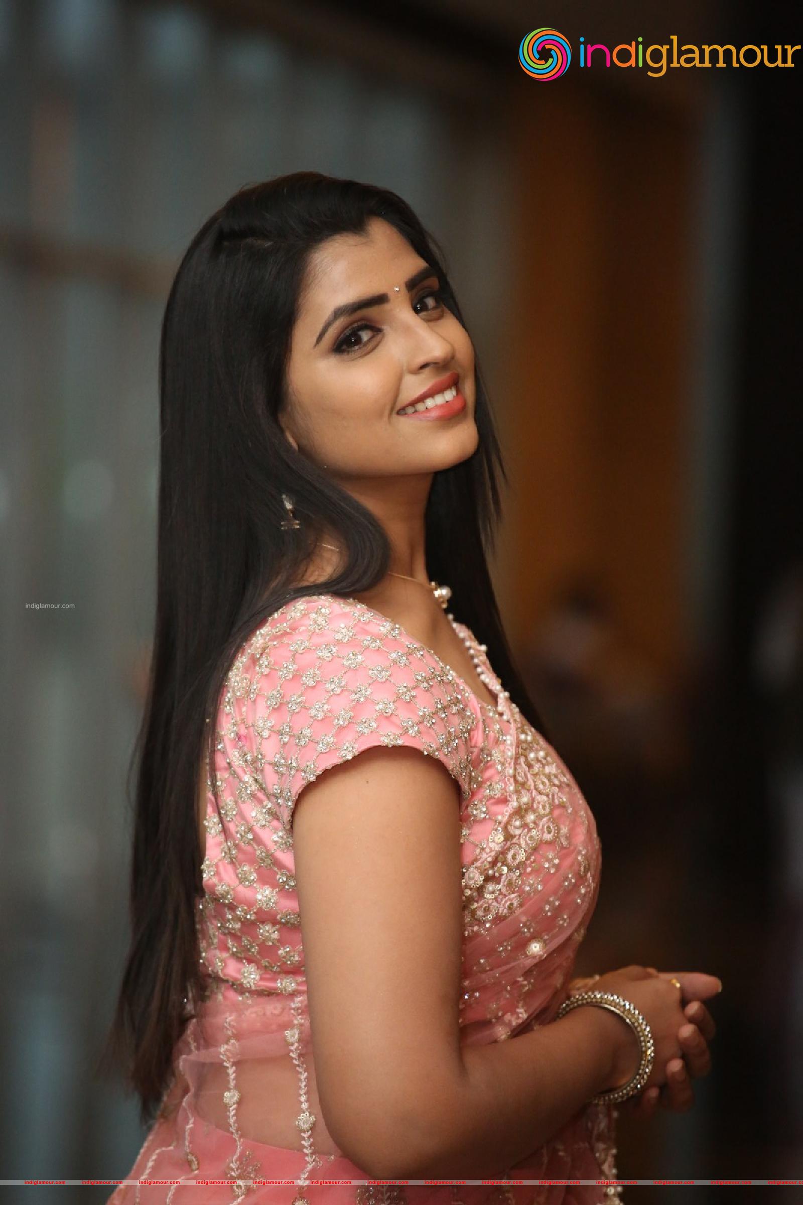 Syamala Actress hd photo