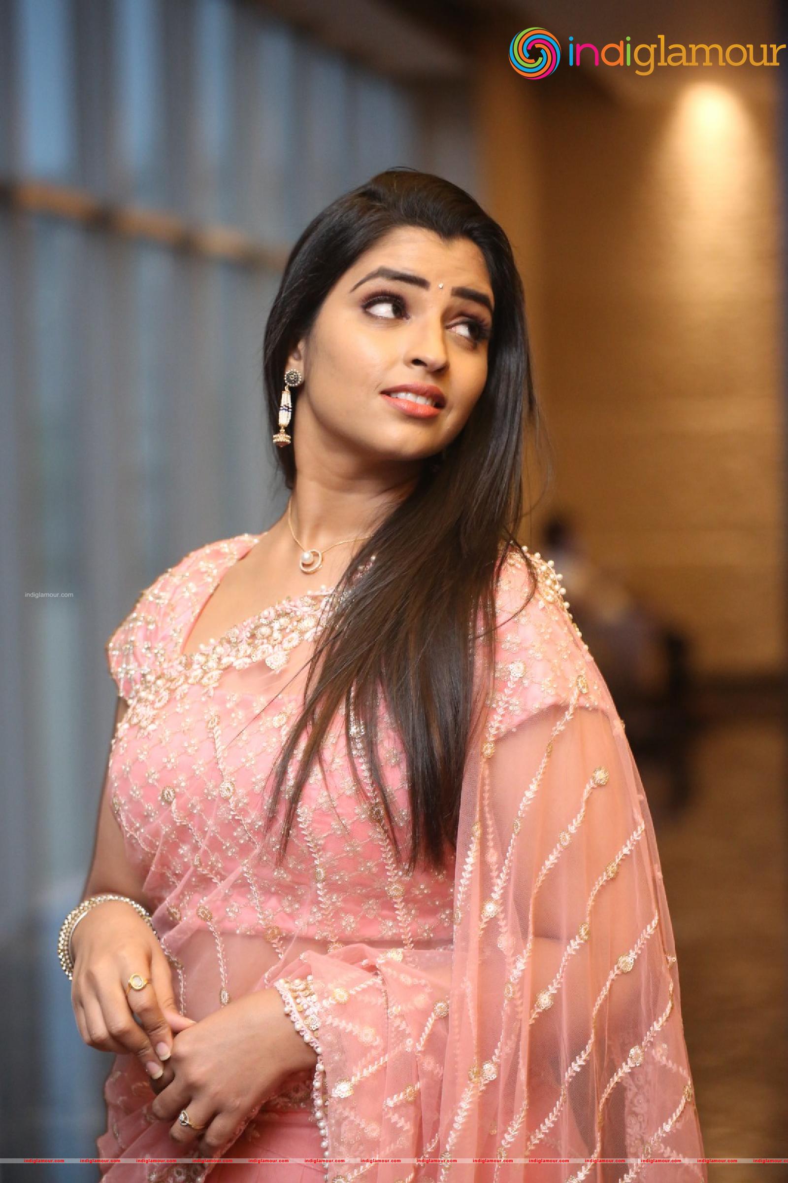Syamala Actress hd photo