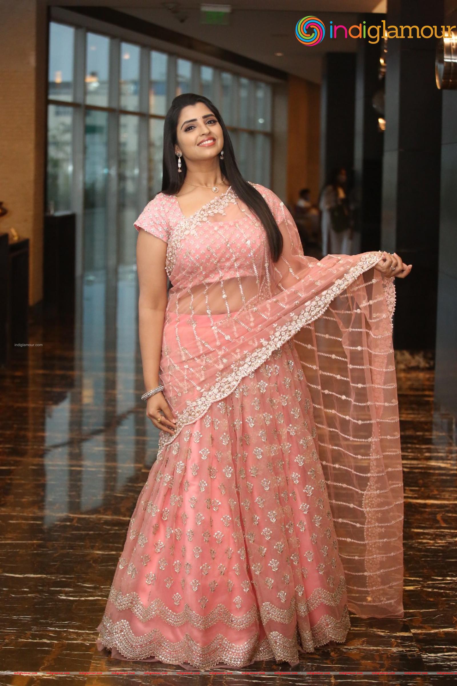Syamala Actress hd photo