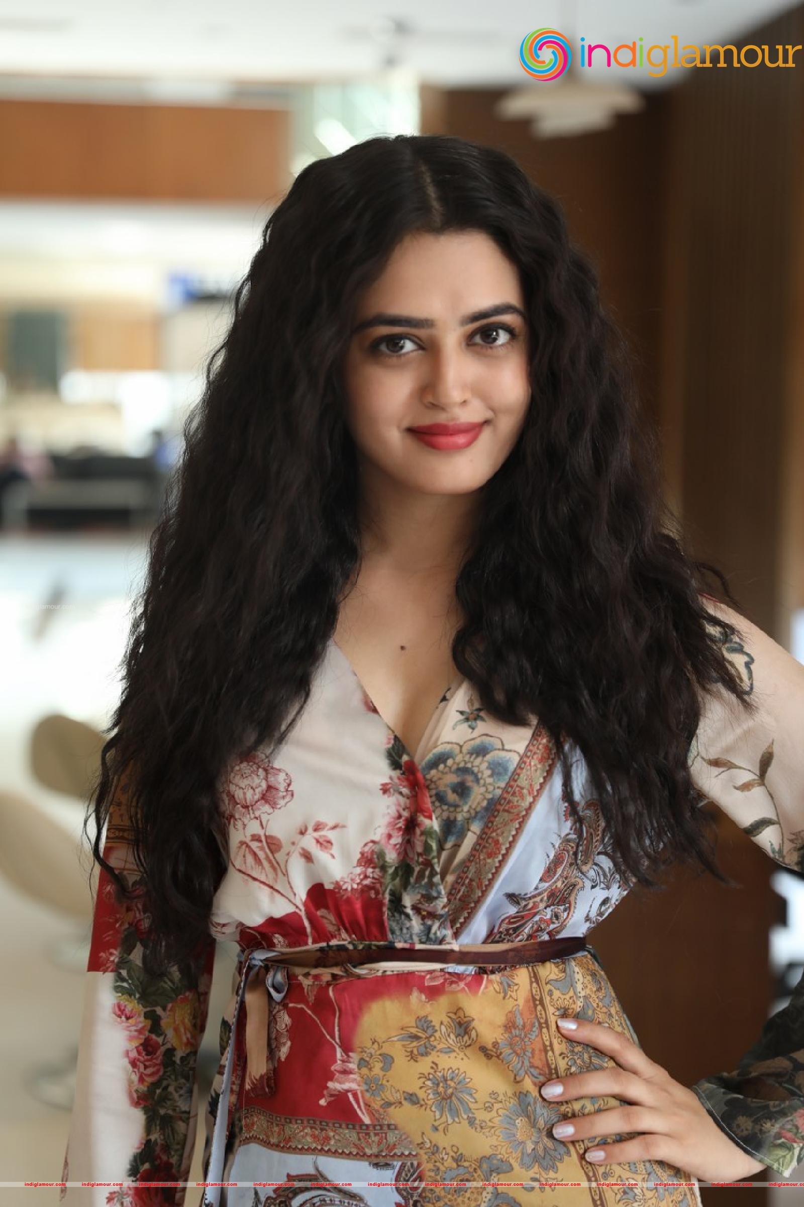 Lovely Singh Actress hd photo