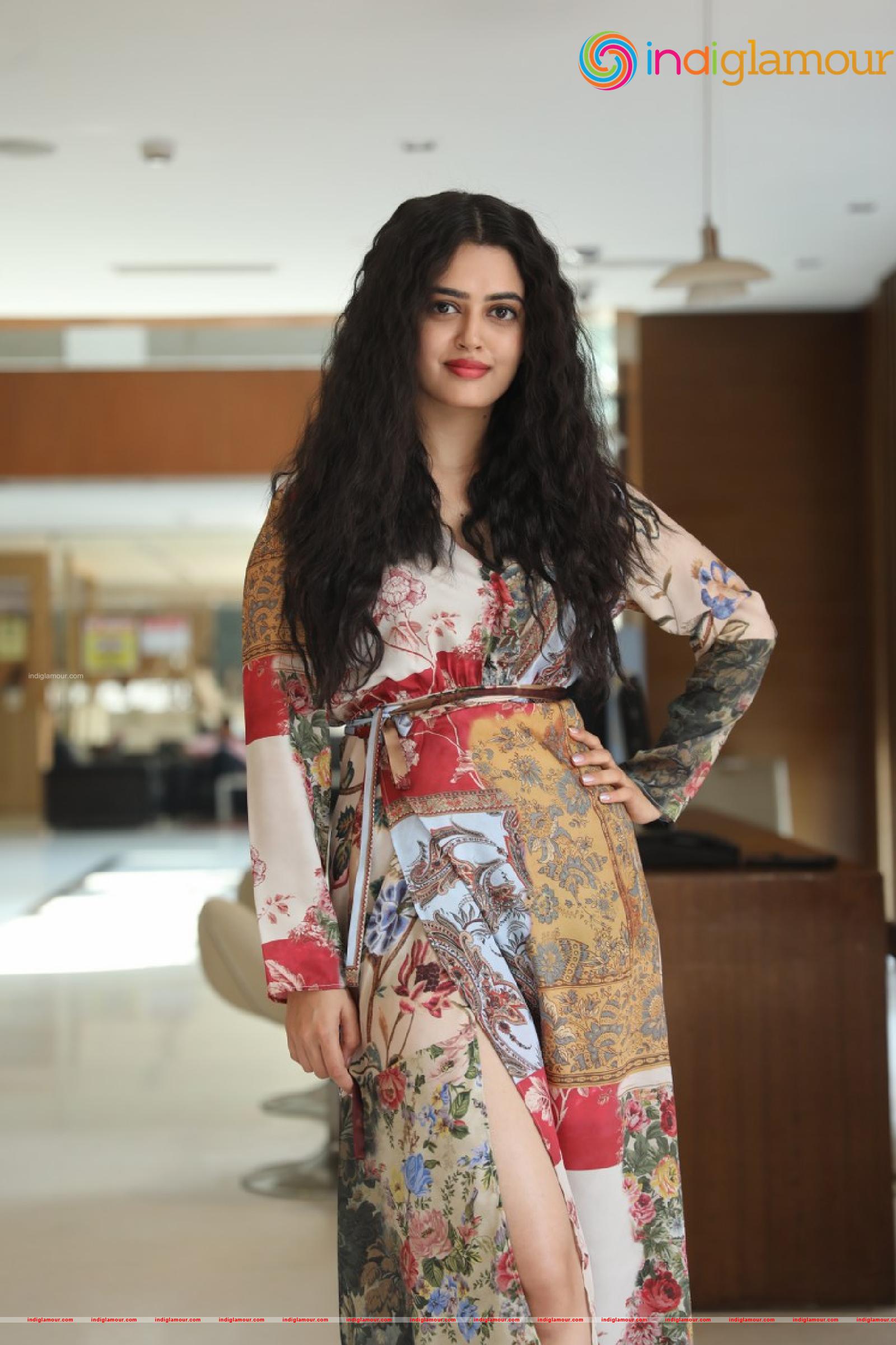 Lovely Singh Actress hd photo
