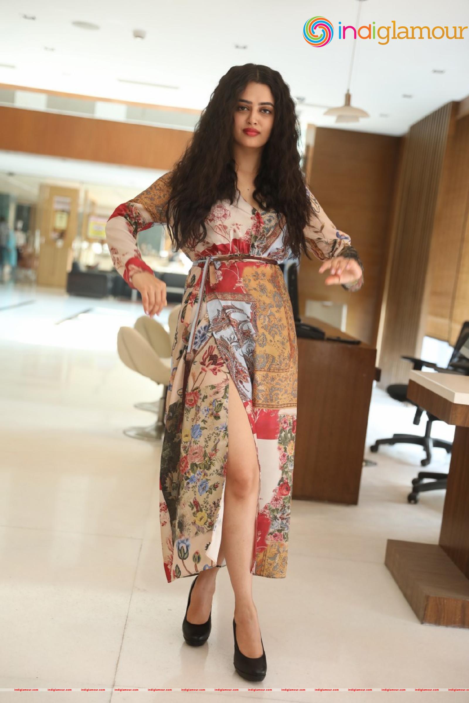 Lovely Singh Actress hd photo