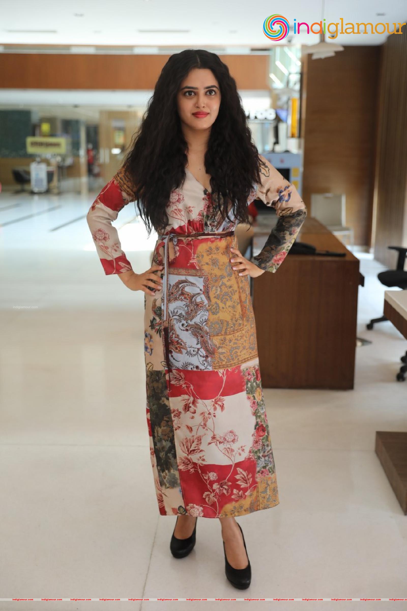 Lovely Singh Actress hd photo