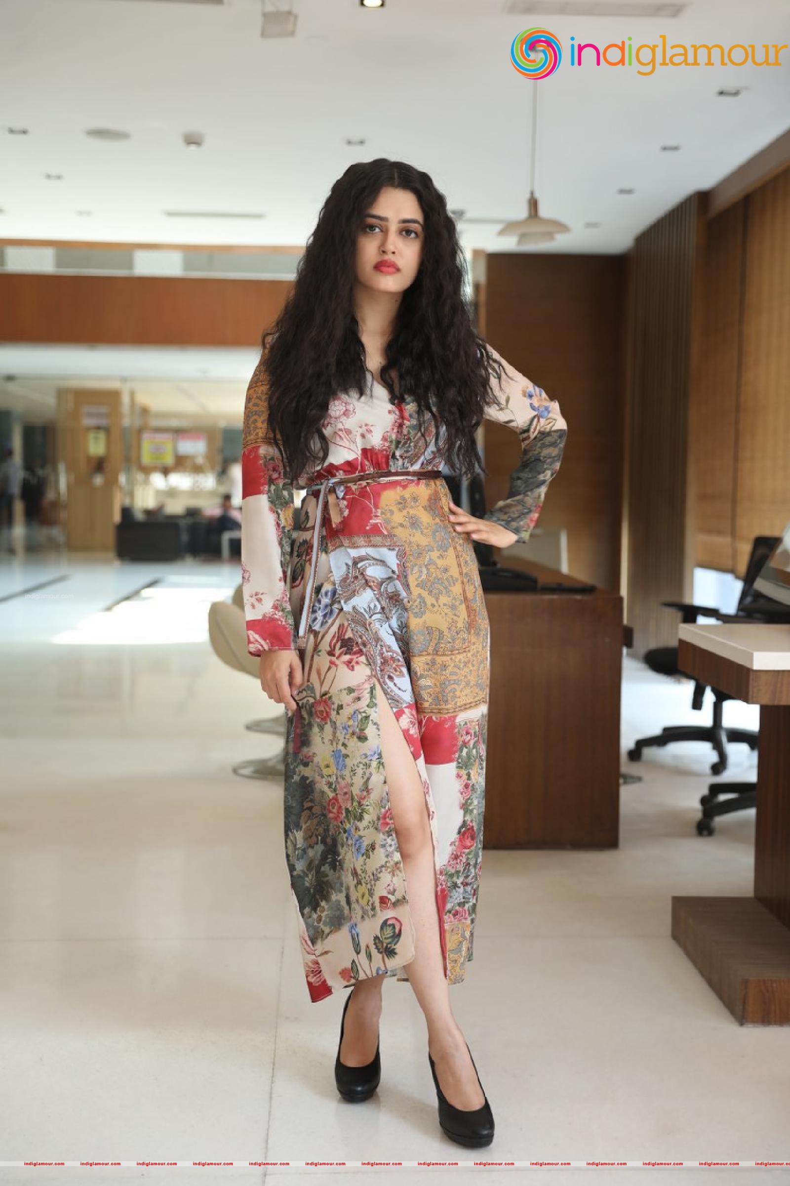Lovely Singh Actress hd photo