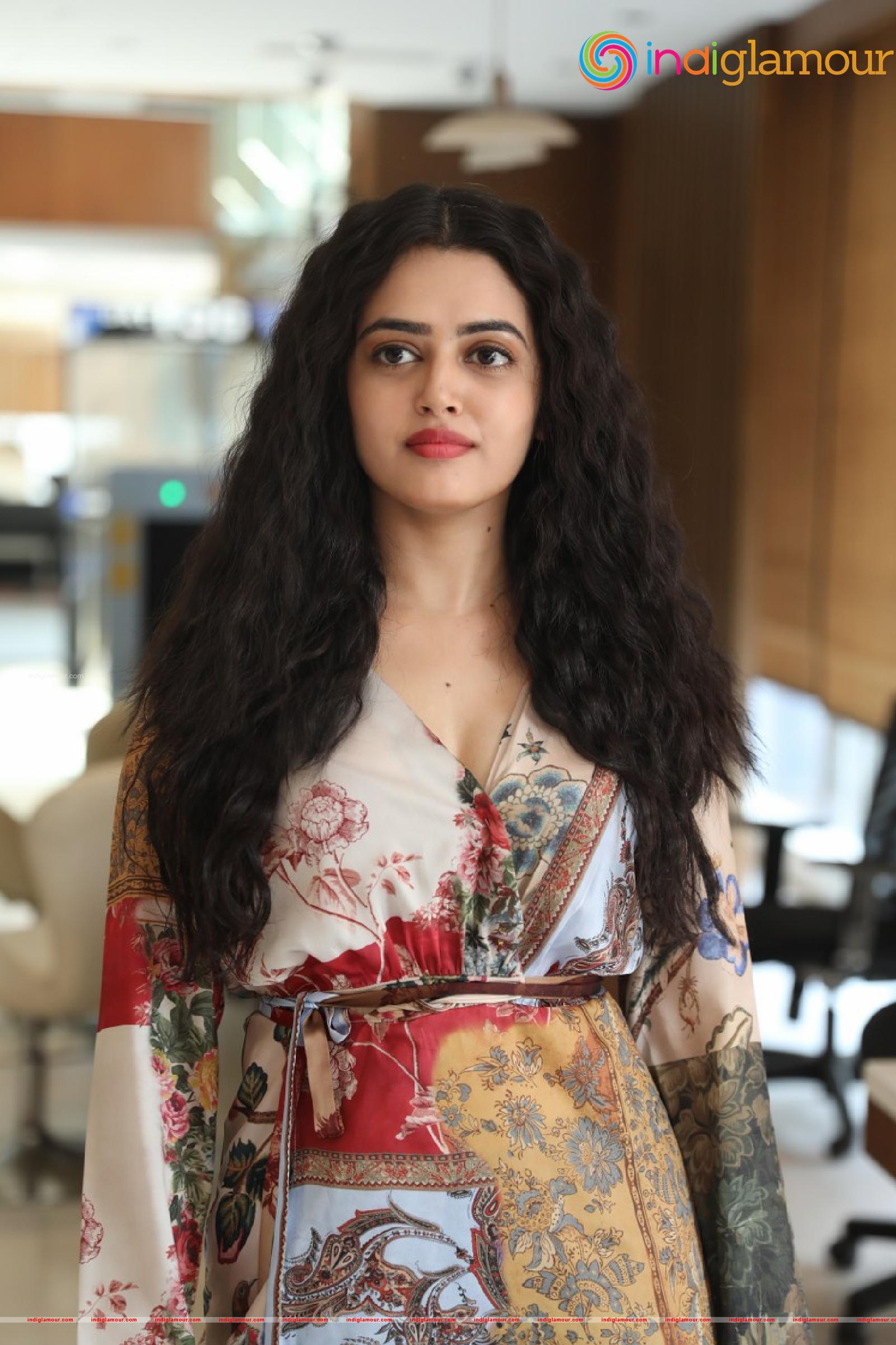 Lovely Singh Actress hd photo