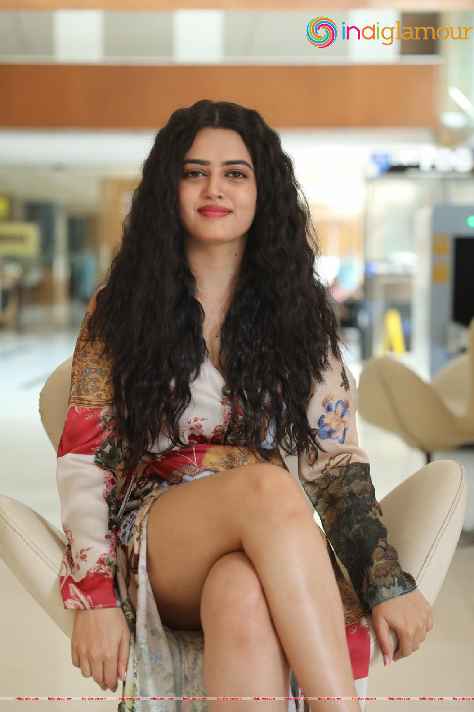 Lovely Singh Actress hd photo