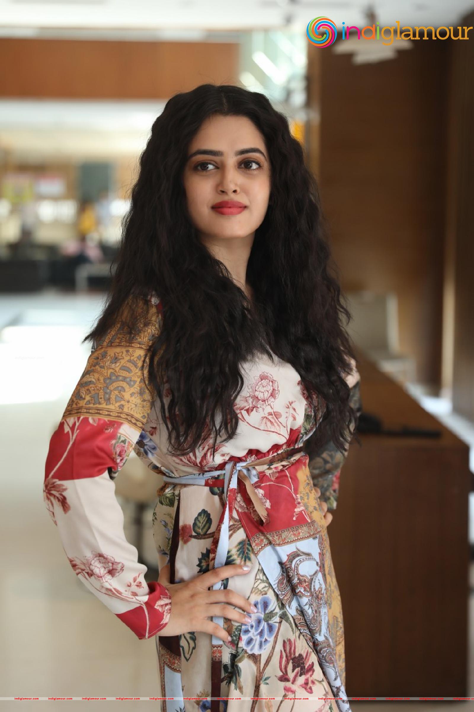 Lovely Singh Actress hd photo