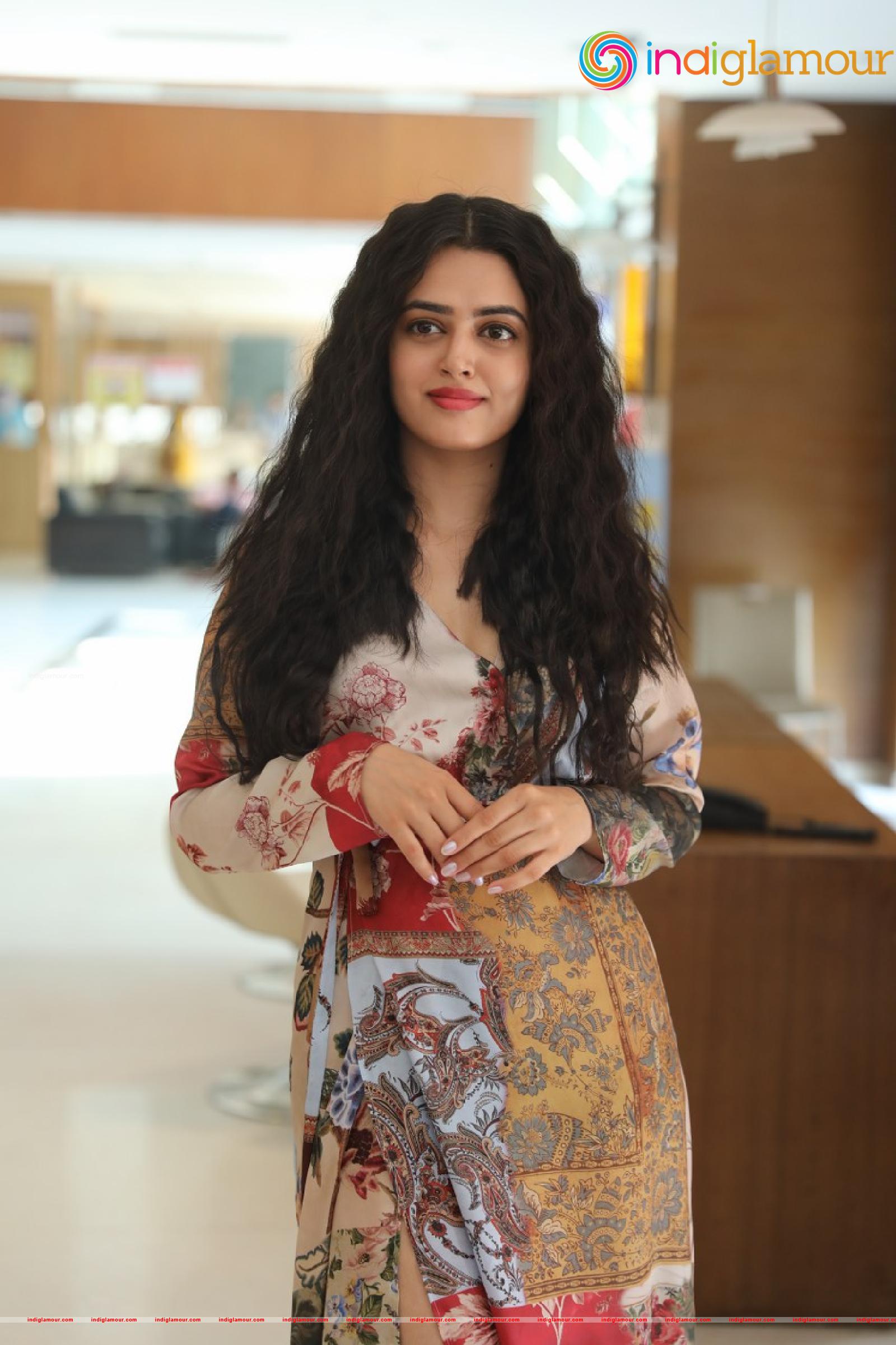 Lovely Singh Actress hd photo