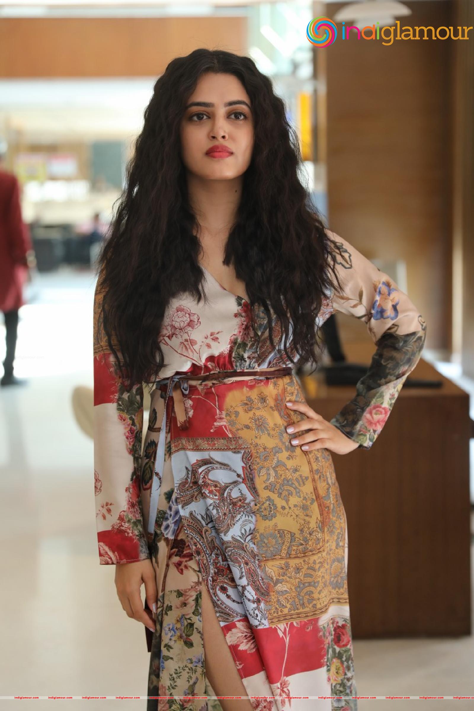 Lovely Singh Actress hd photo