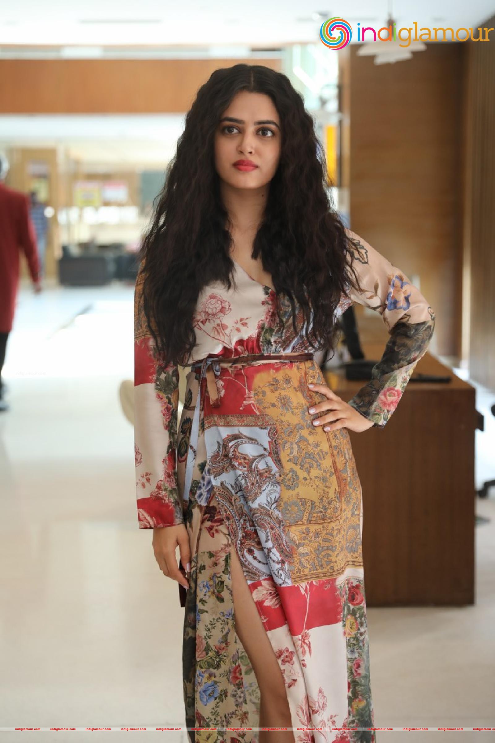 Lovely Singh Actress hd photo