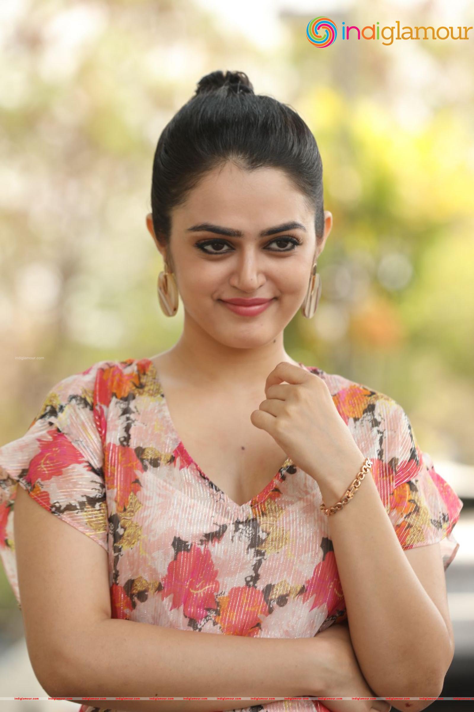 Lovely Singh Actress hd photo