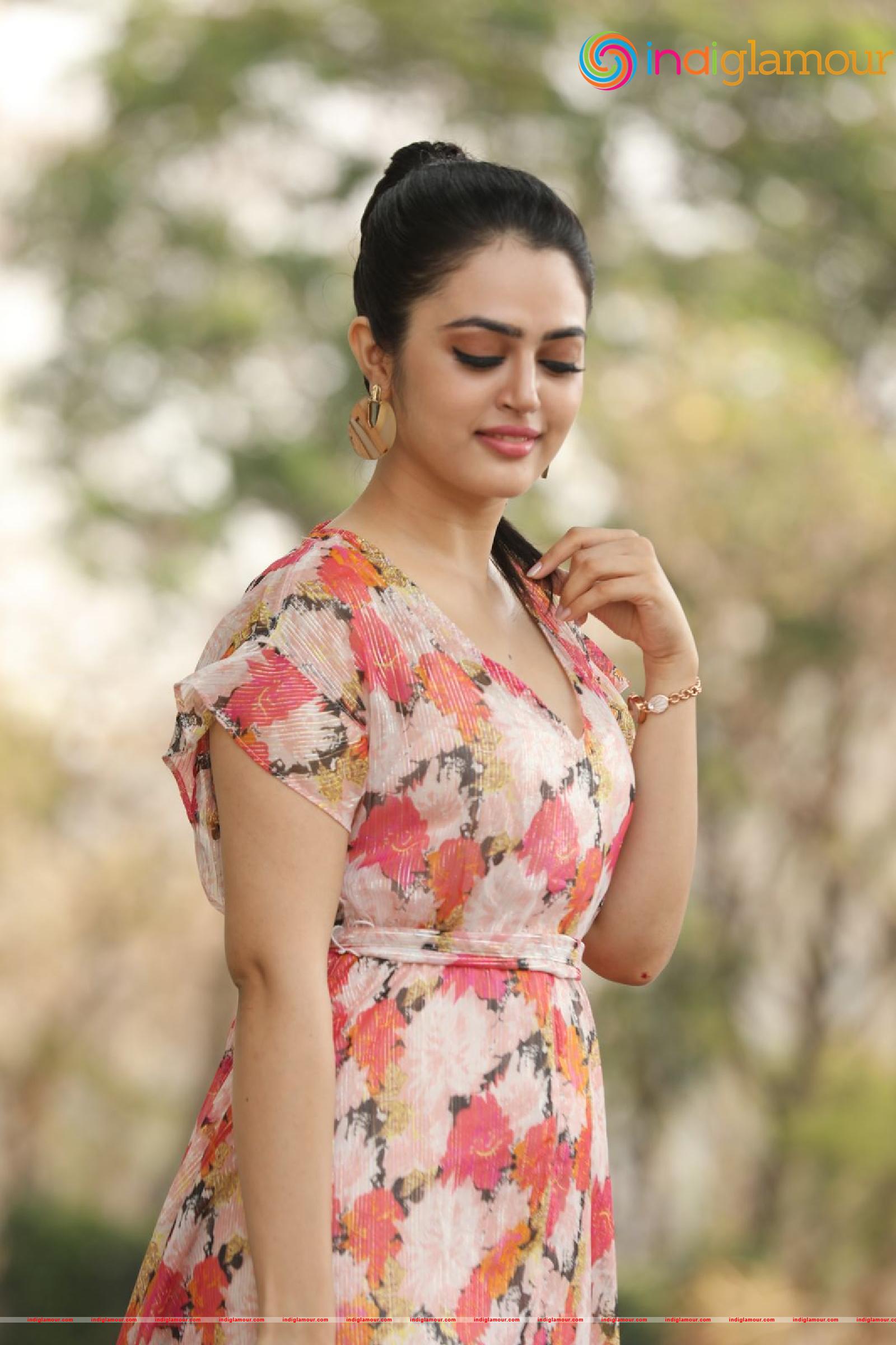 Lovely Singh Actress hd photo