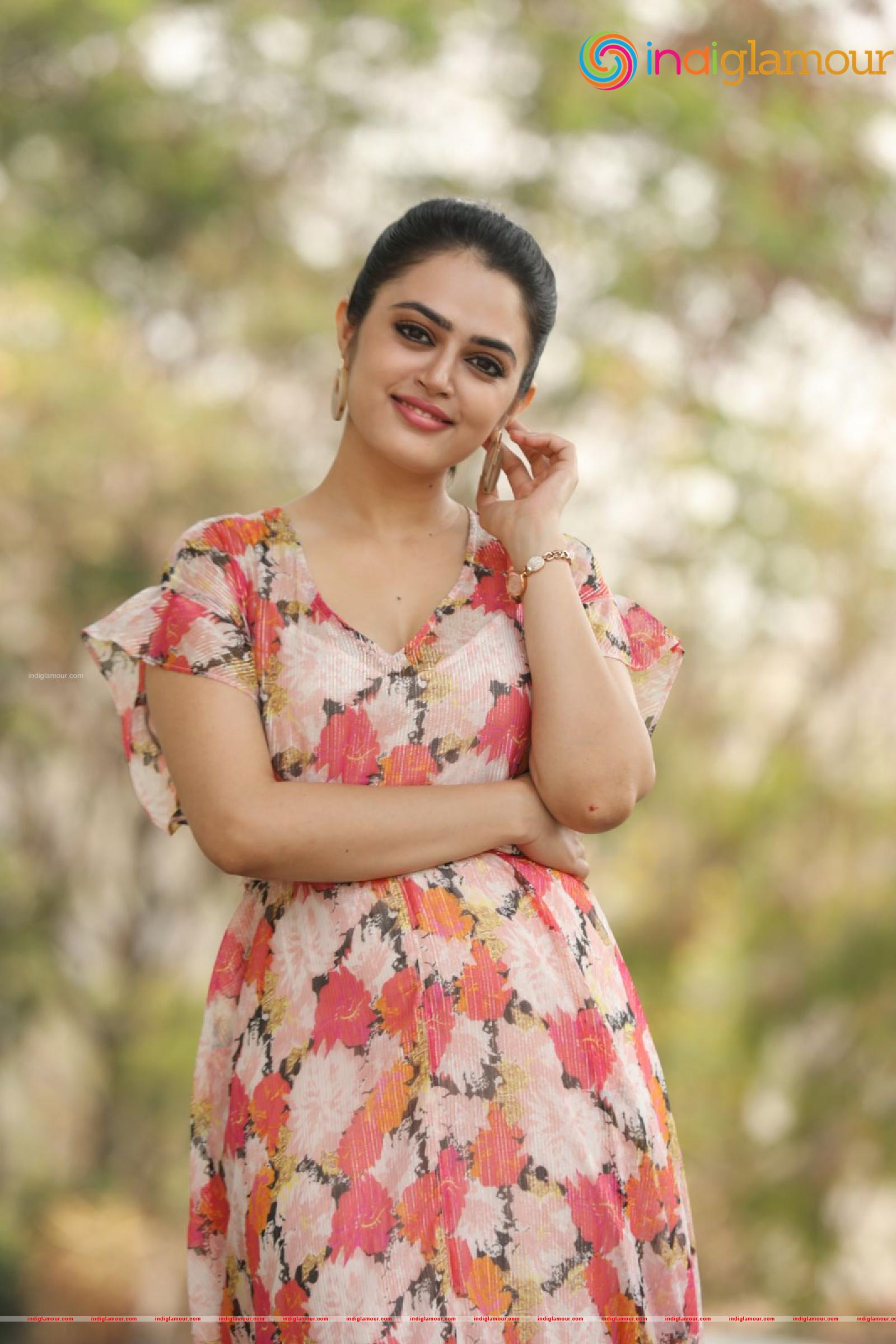 Lovely Singh Actress hd photo