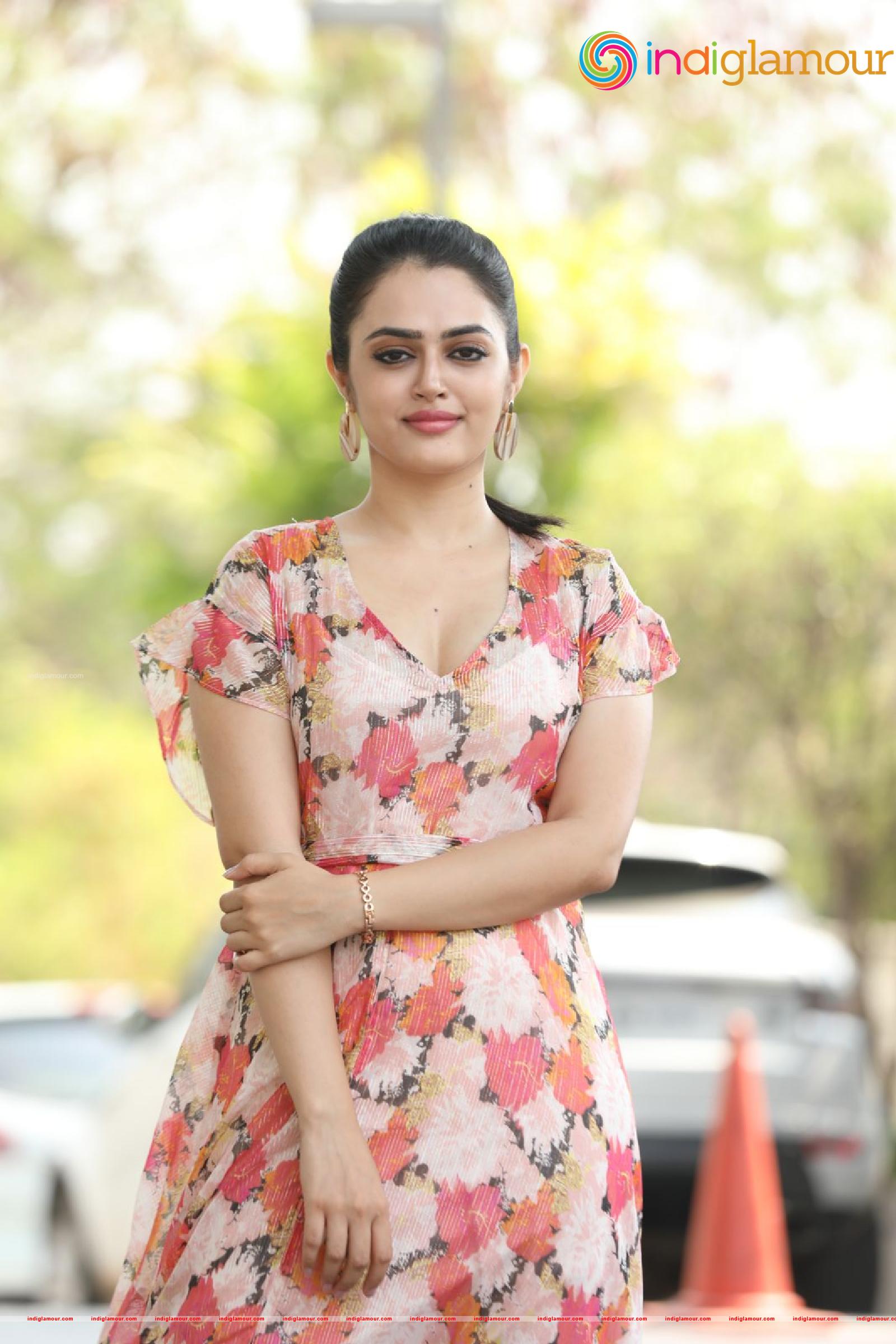 Lovely Singh Actress hd photo