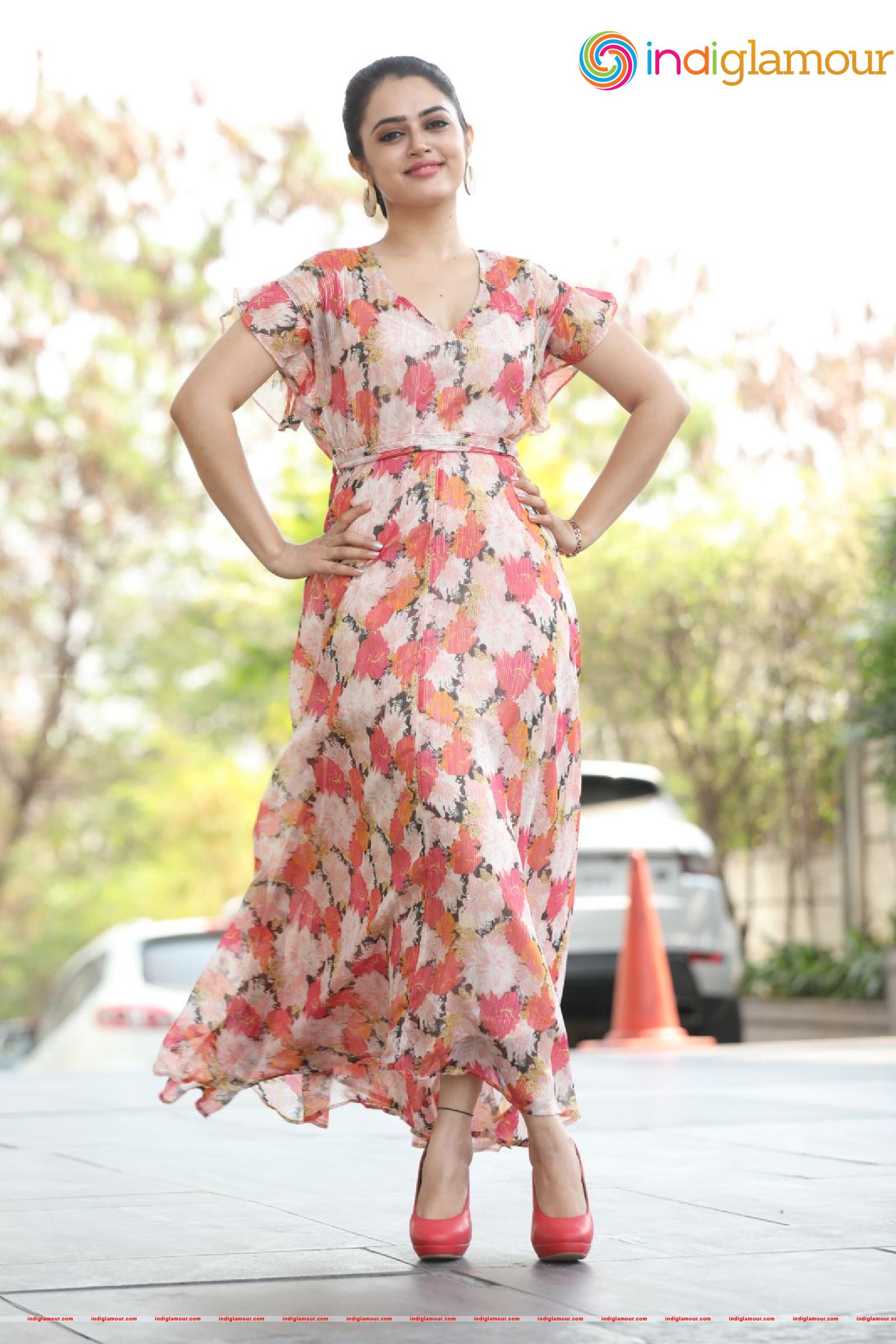 Lovely Singh Actress hd photo