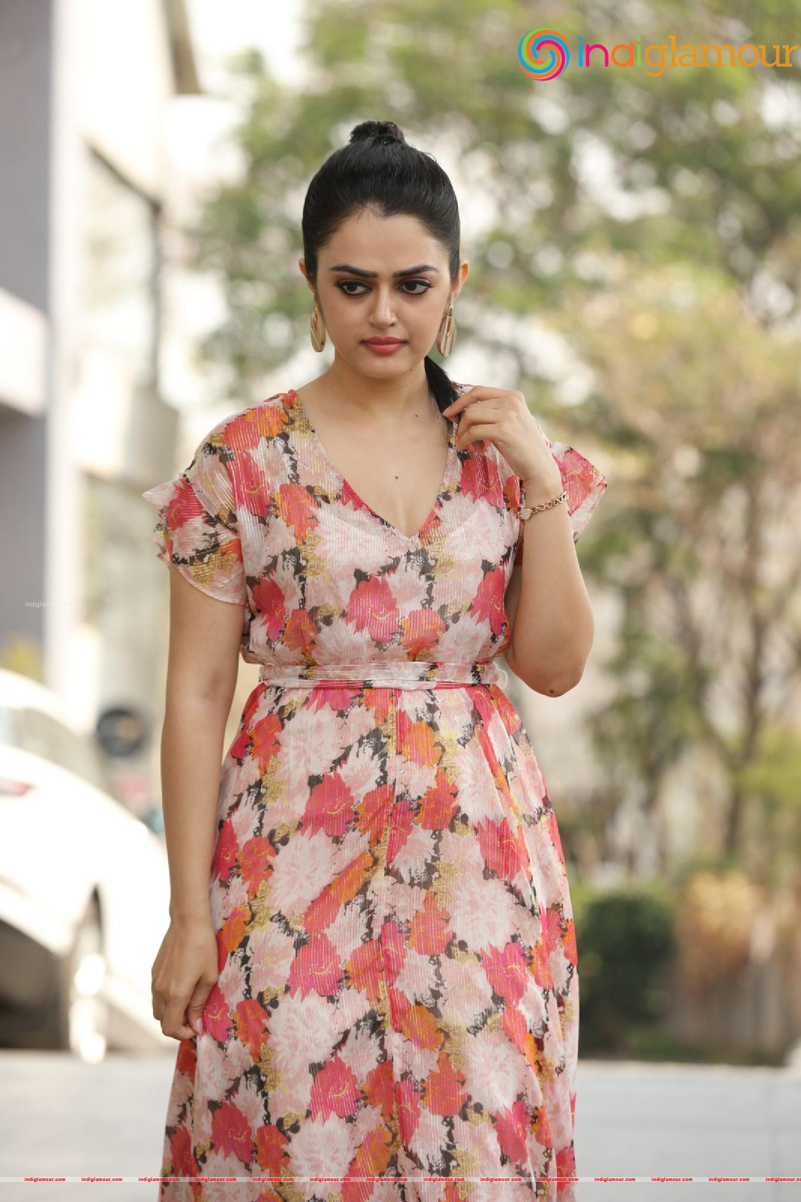 Lovely Singh Actress hd photo