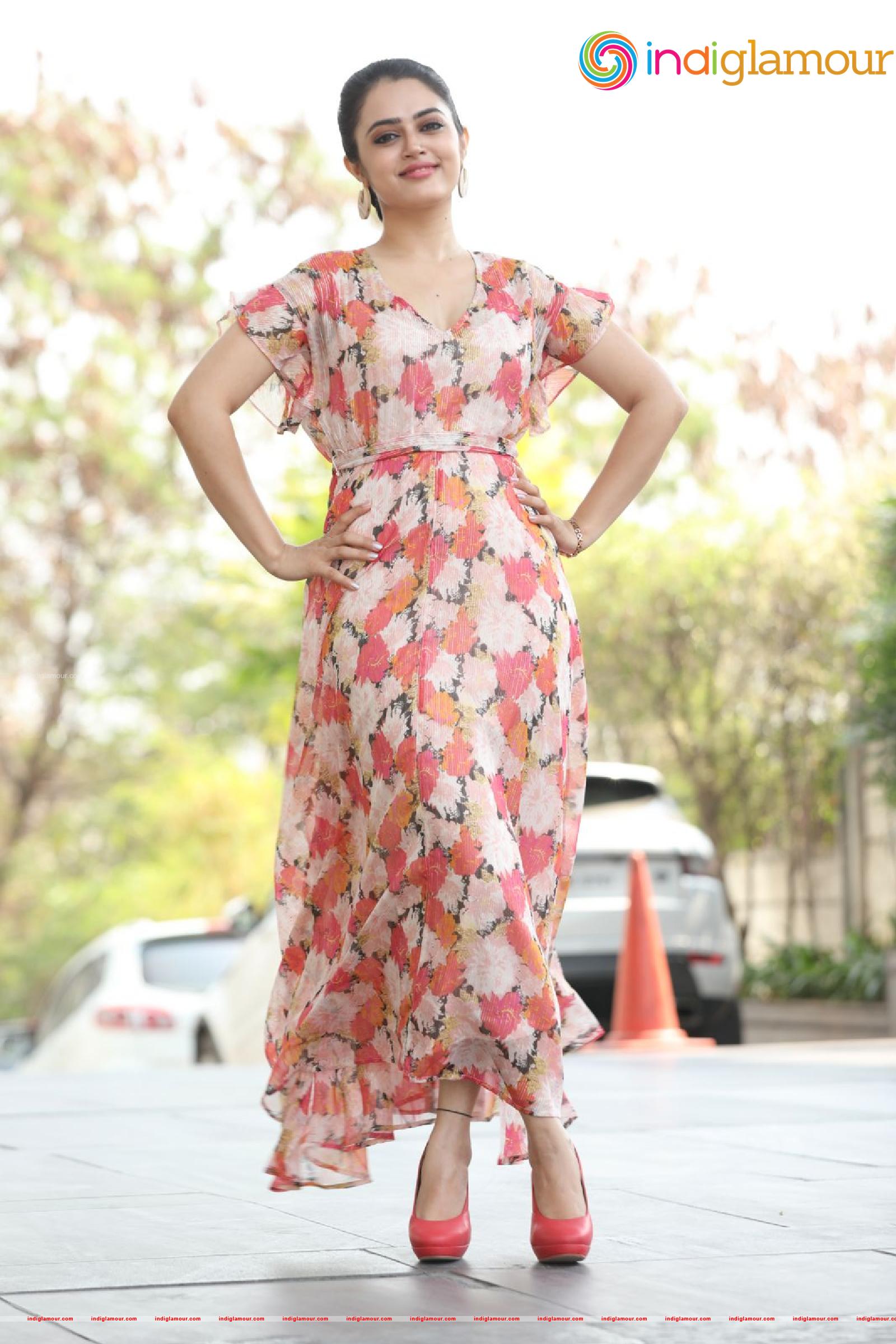 Lovely Singh Actress hd photo