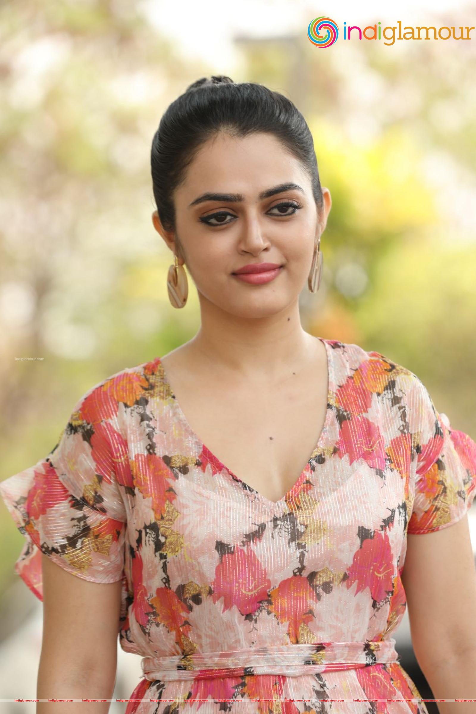 Lovely Singh Actress hd photo