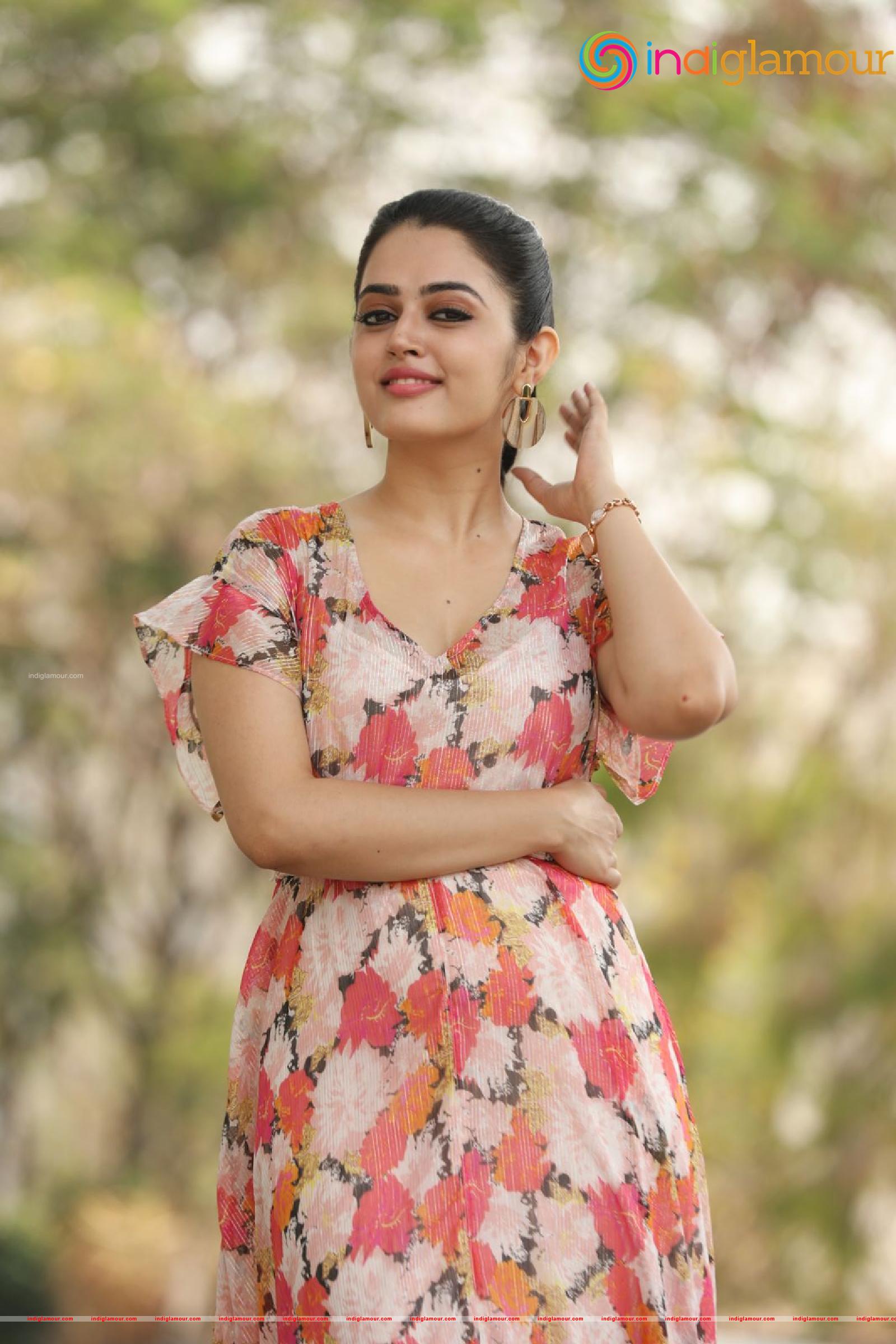 Lovely Singh Actress hd photo