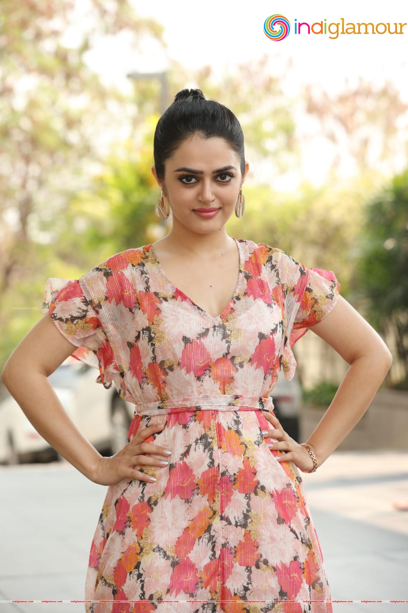 Lovely Singh Actress hd photo