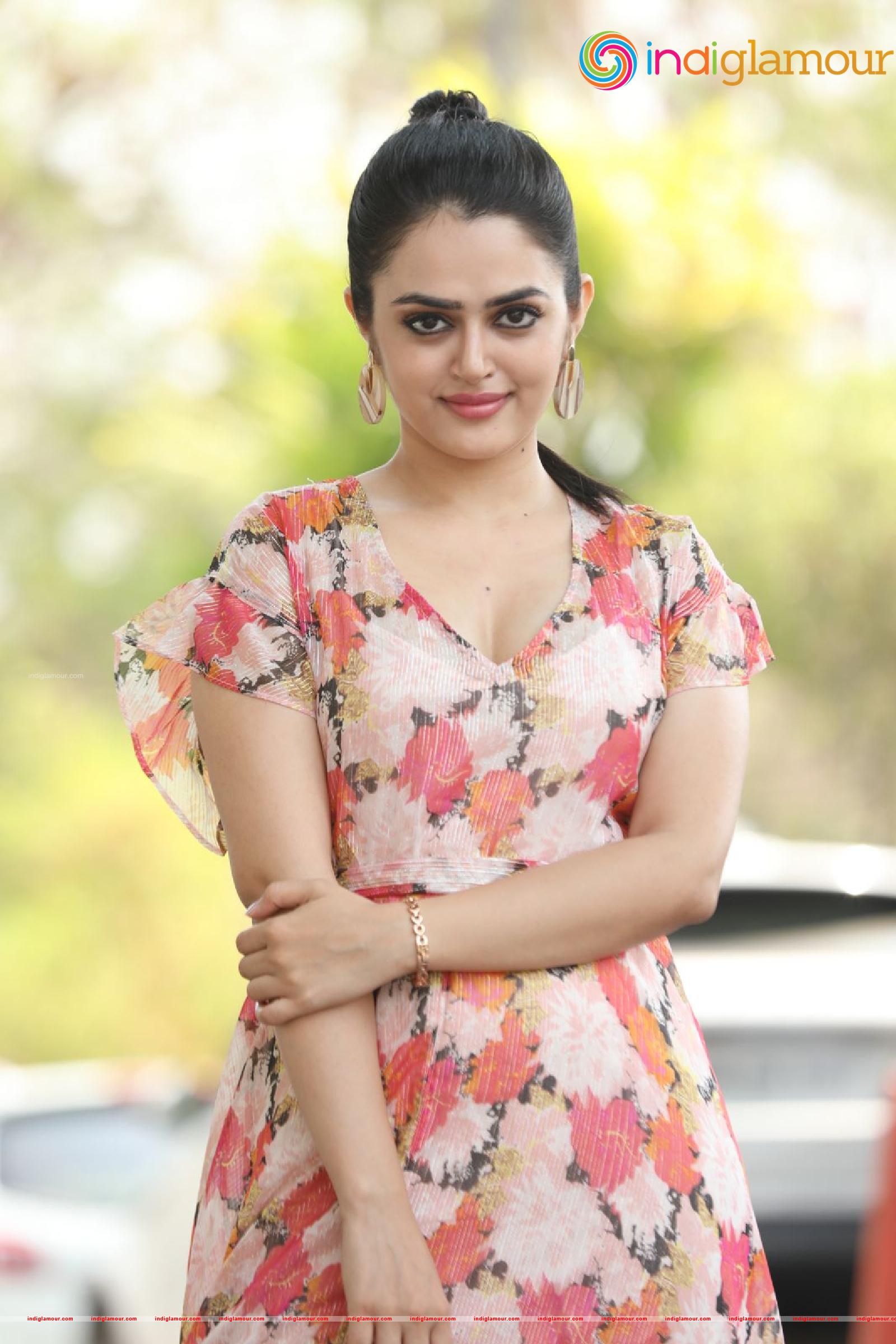 Lovely Singh Actress hd photo