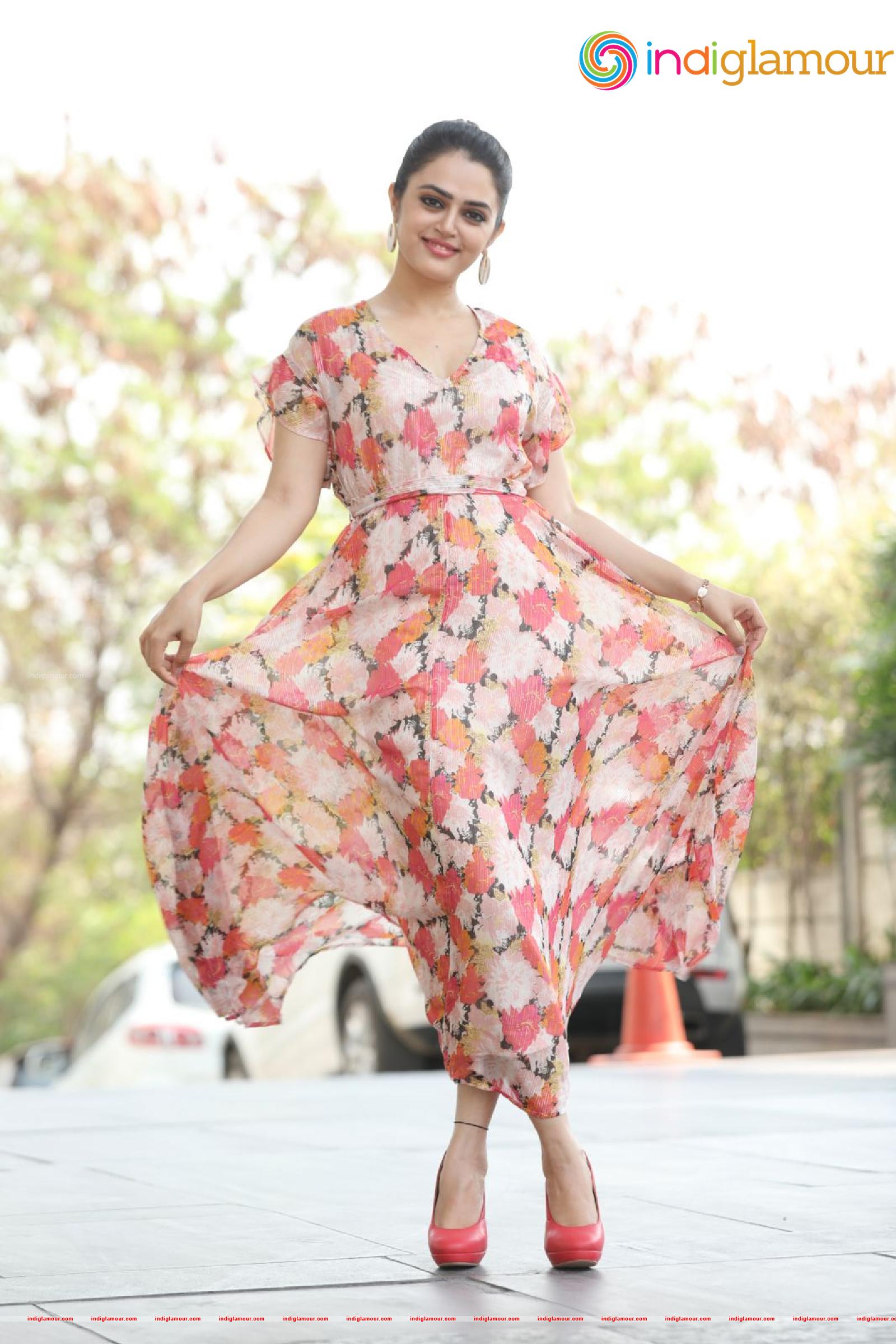 Lovely Singh Actress hd photo