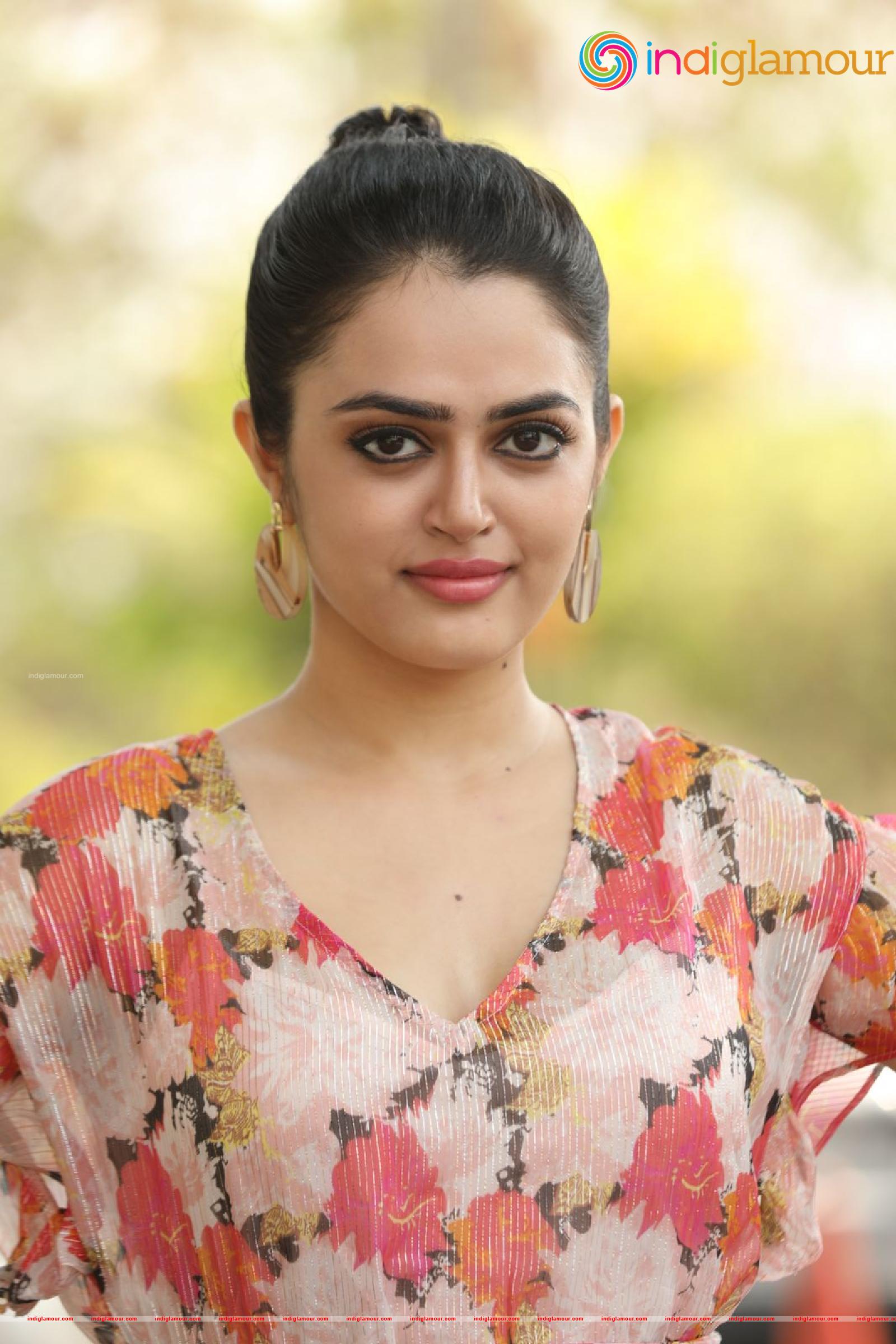 Lovely Singh Actress hd photo