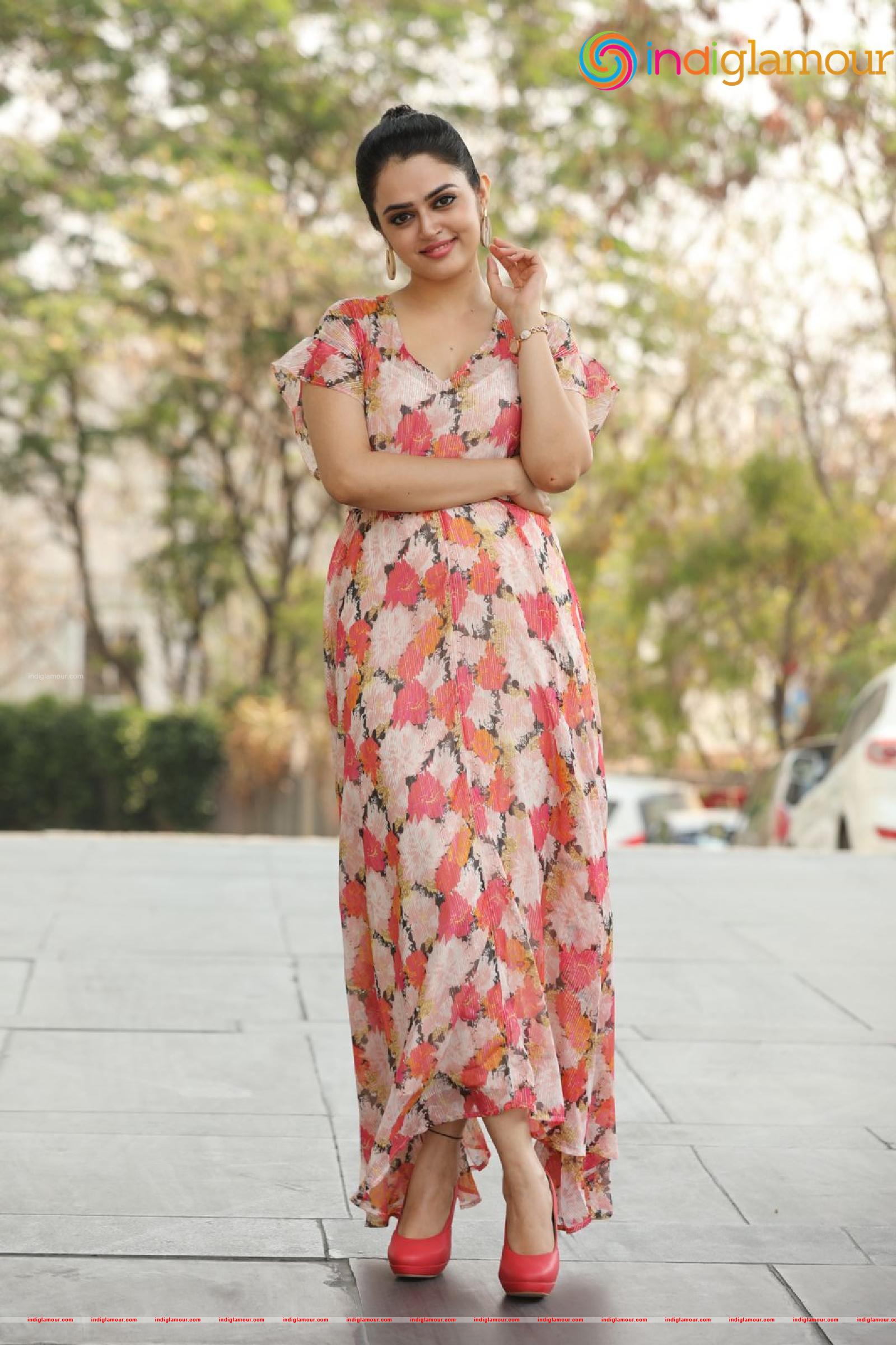 Lovely Singh Actress hd photo
