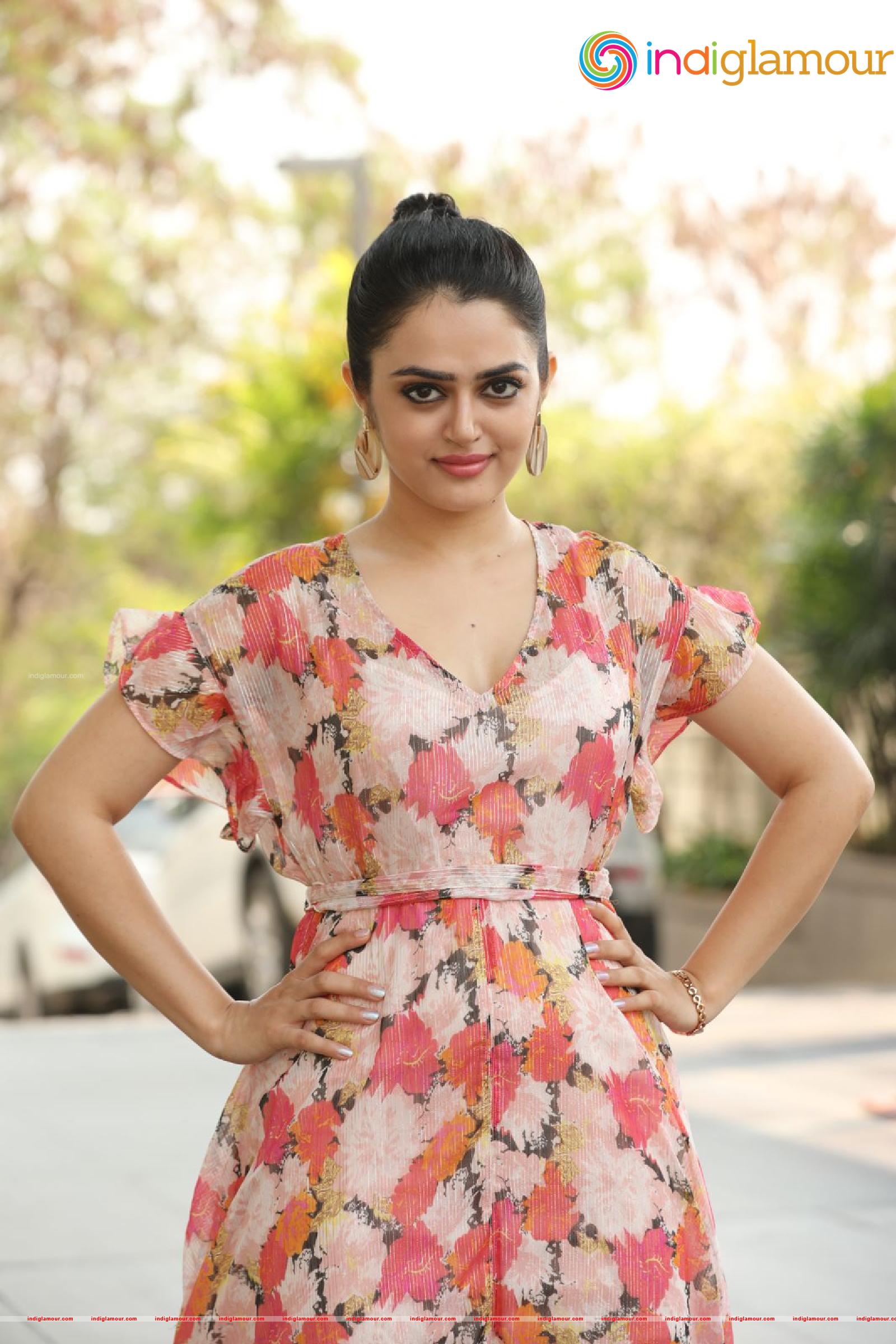 Lovely Singh Actress hd photo
