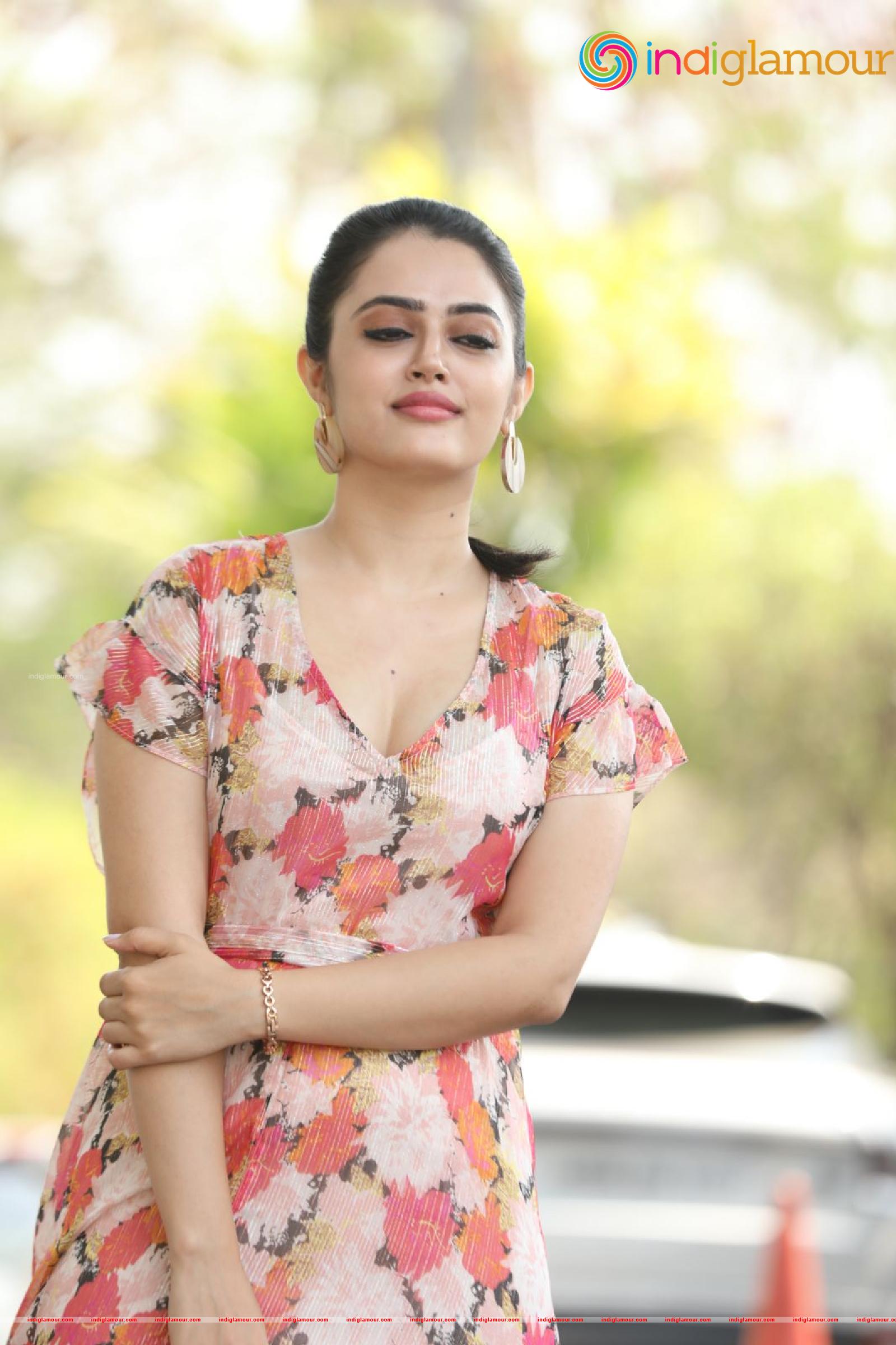 Lovely Singh Actress hd photo