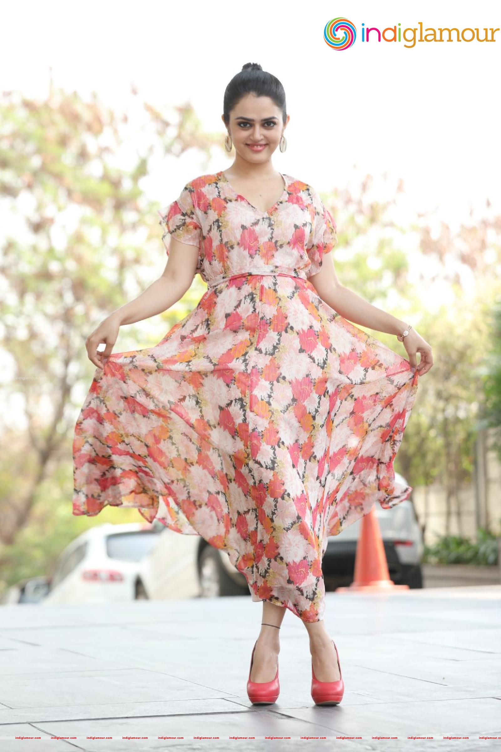 Lovely Singh Actress hd photo