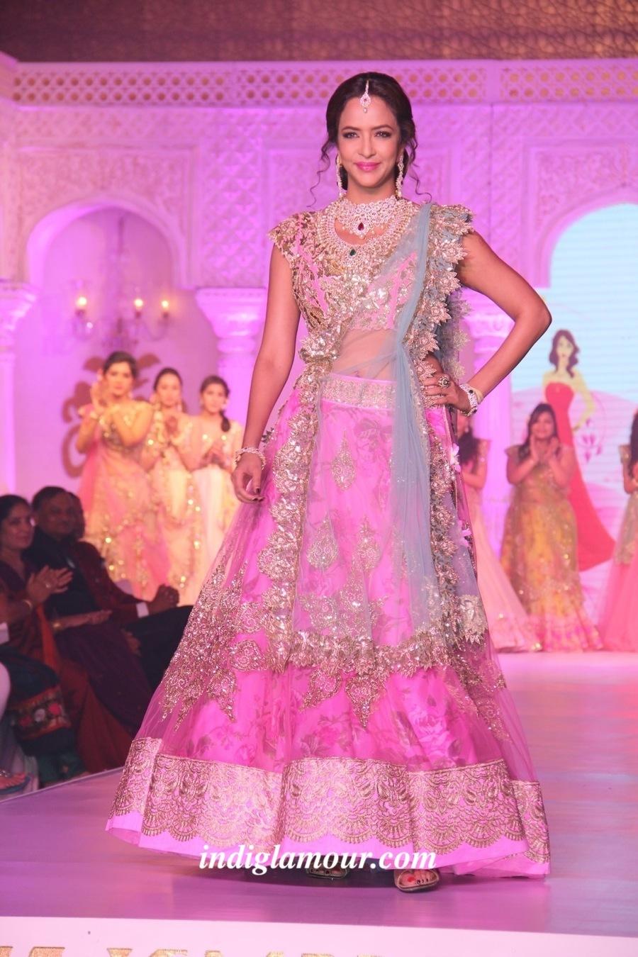 Lakshmi Manchu Actress hd photo